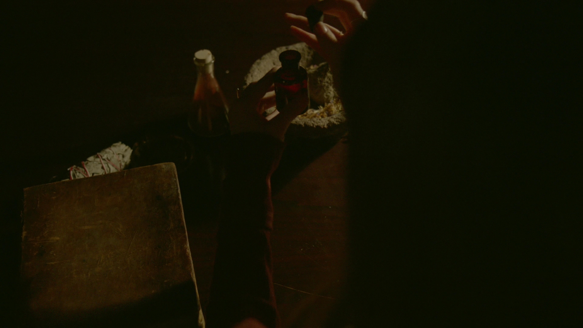 VampireDiariesWorld-dot-nl_Legacies1x13TheBoyWhoStillHasALotToDo00813.jpg