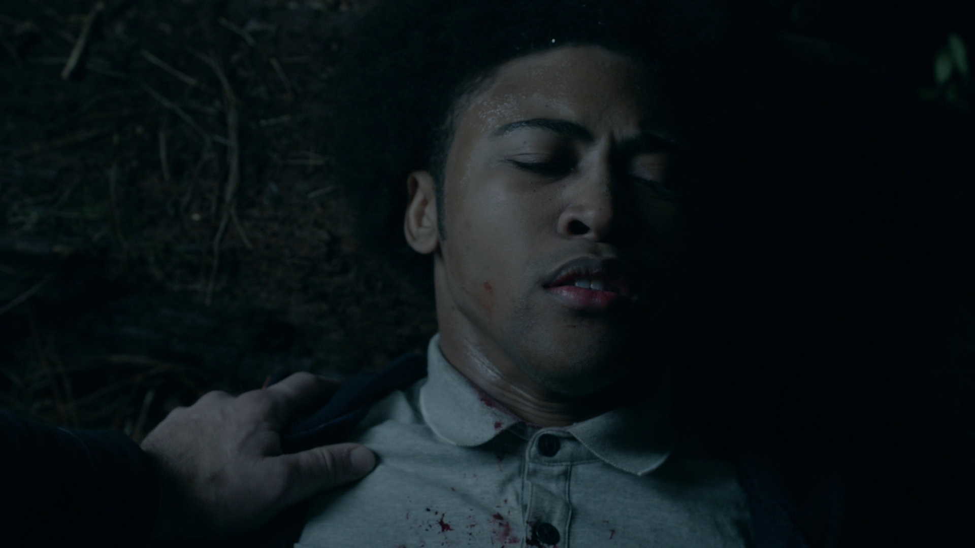 VampireDiariesWorld-dot-nl_Legacies1x13TheBoyWhoStillHasALotToDo02027.jpg