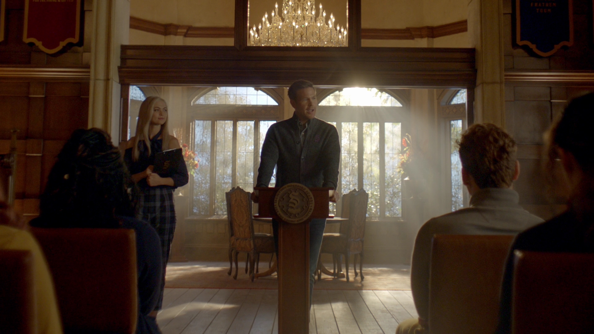 VampireDiariesWorld-dot-nl_Legacies1x14LetsJustFinishTheDance02709.jpg
