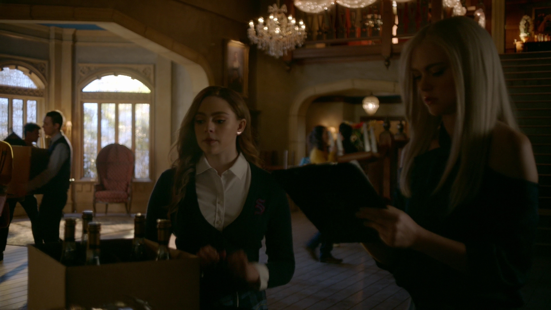 VampireDiariesWorld-dot-nl_Legacies1x14LetsJustFinishTheDance02931.jpg VampireDiariesWorld-dot-nl_Legacies1x14LetsJustFinishTheDance02931.jpg