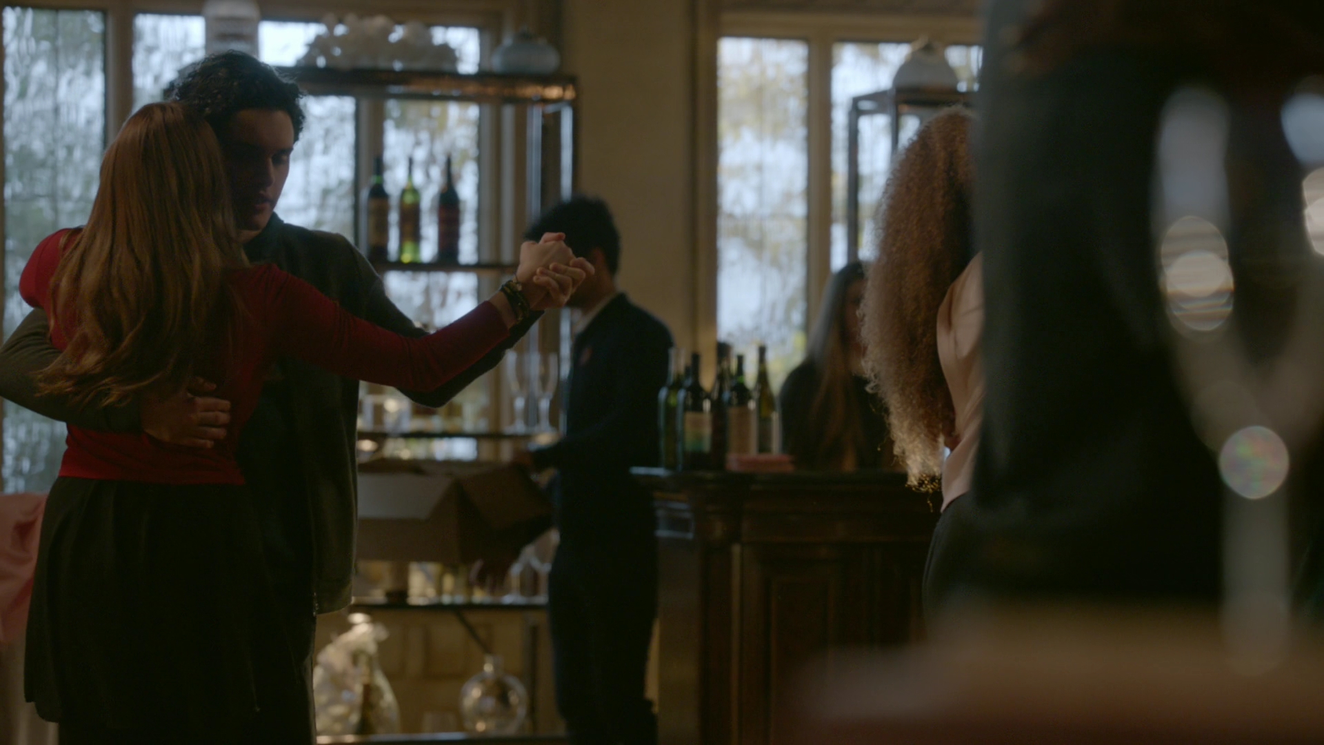 VampireDiariesWorld-dot-nl_Legacies1x14LetsJustFinishTheDance03345.jpg