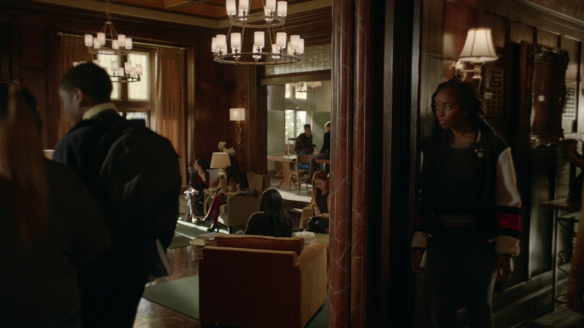 VampireDiariesWorld-dot-nl_Legacies1x14LetsJustFinishTheDance03416.jpg