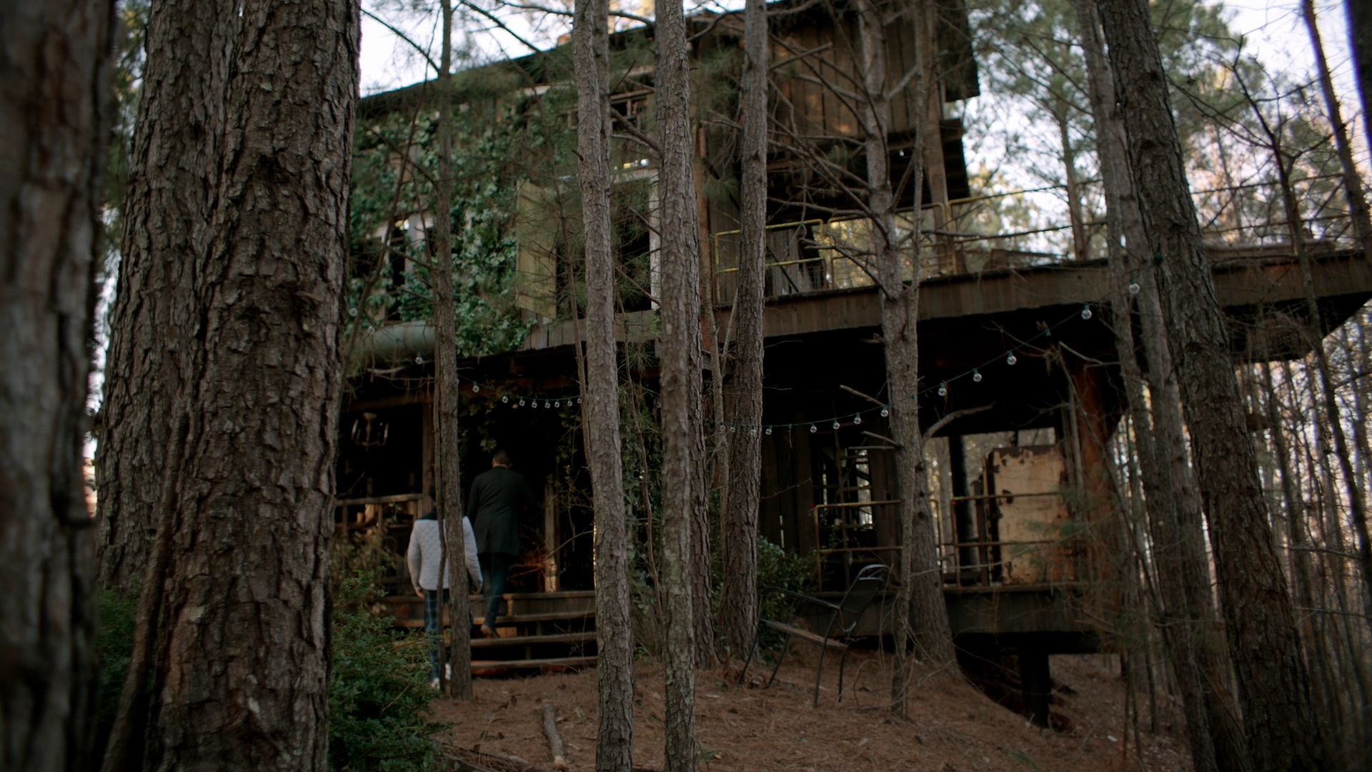 VampireDiariesWorld-dot-nl_Legacies1x14LetsJustFinishTheDance03747.jpg