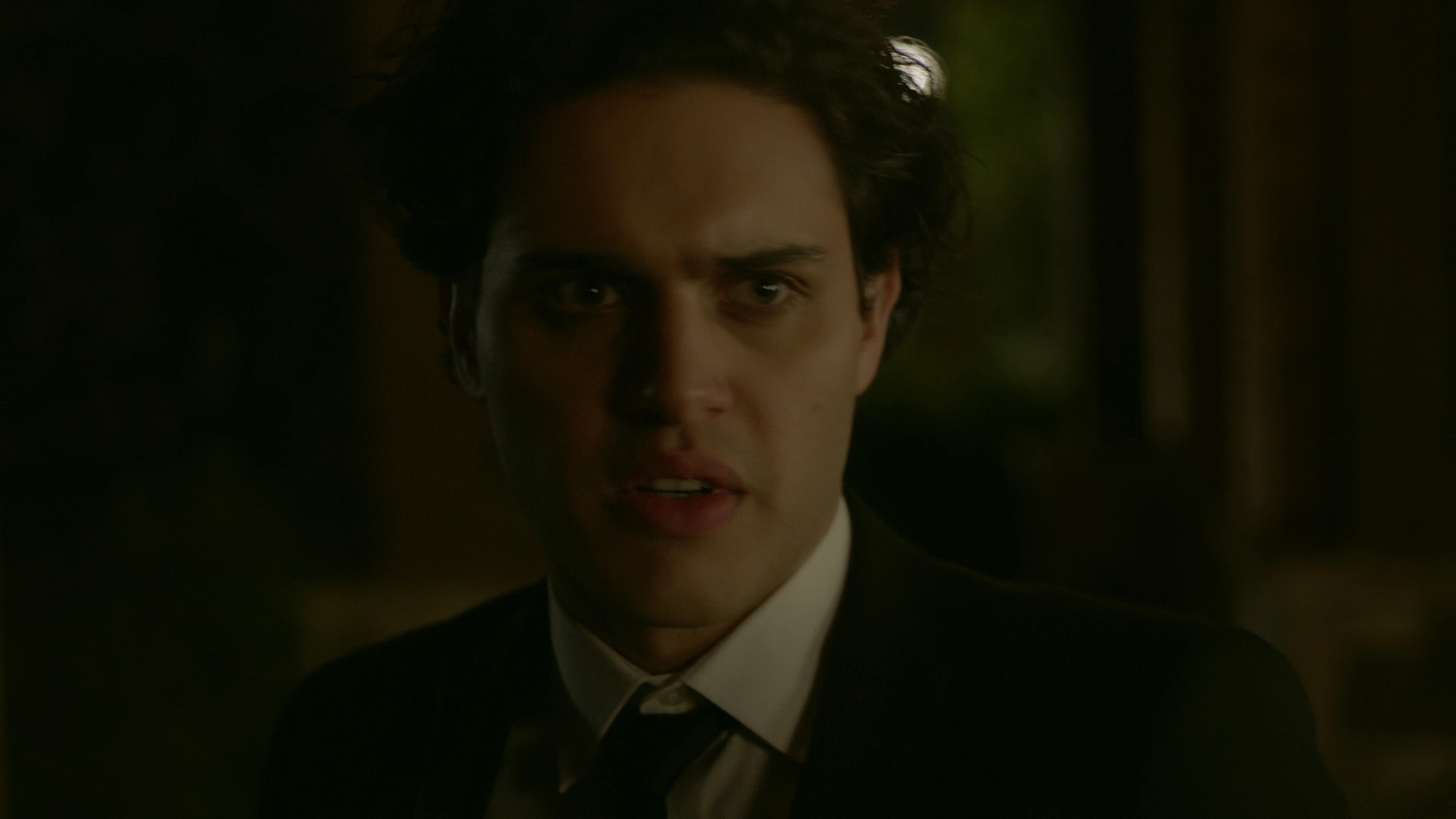 VampireDiariesWorld-dot-nl_Legacies1x14LetsJustFinishTheDance04151.jpg