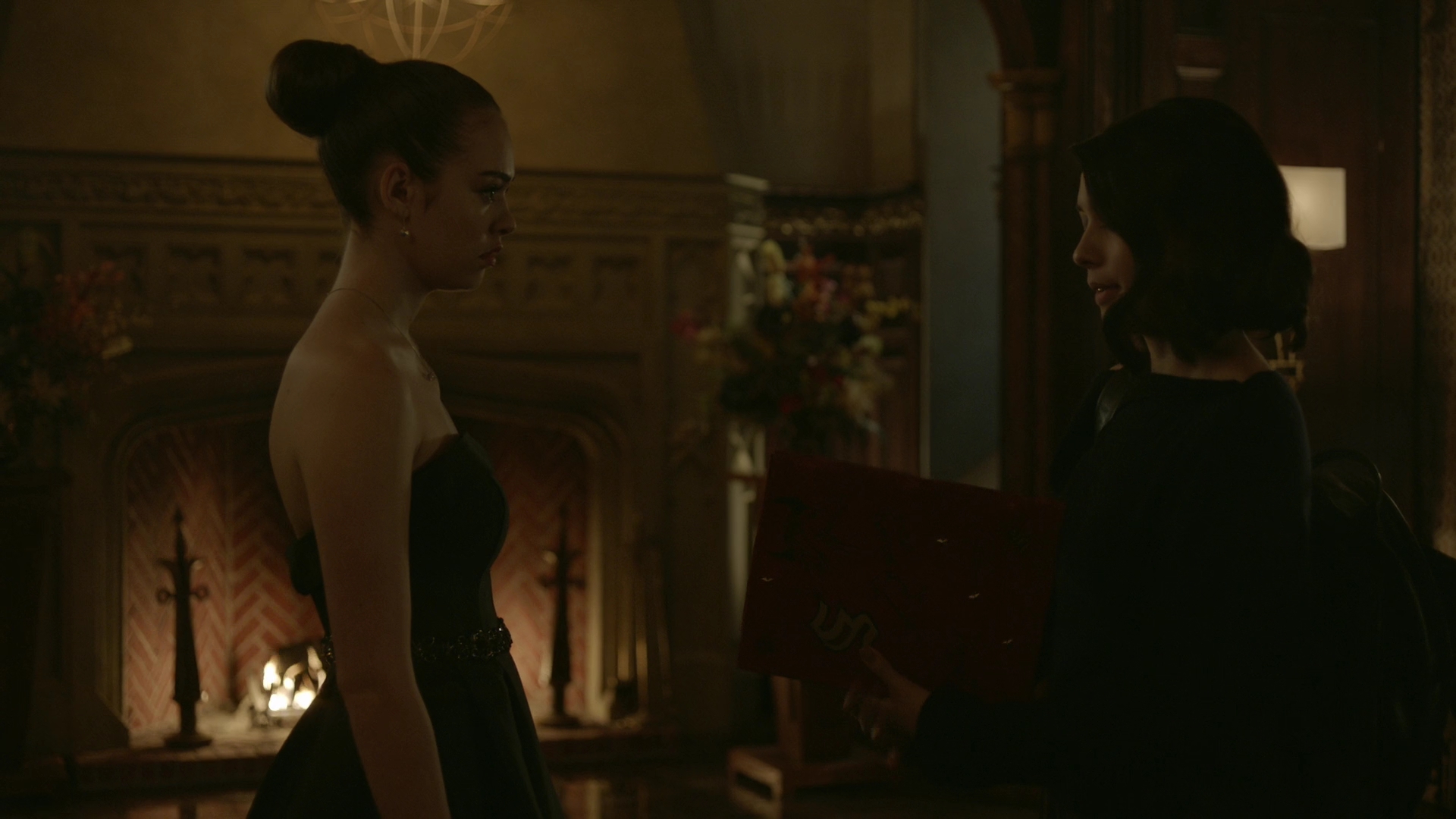 VampireDiariesWorld-dot-nl_Legacies1x14LetsJustFinishTheDance04736.jpg