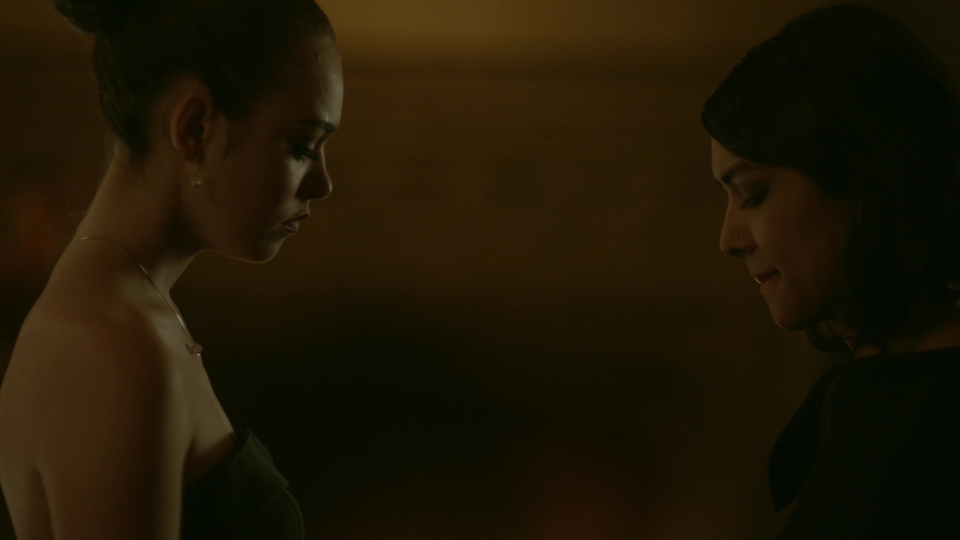 VampireDiariesWorld-dot-nl_Legacies1x14LetsJustFinishTheDance04747.jpg VampireDiariesWorld-dot-nl_Legacies1x14LetsJustFinishTheDance04747.jpg