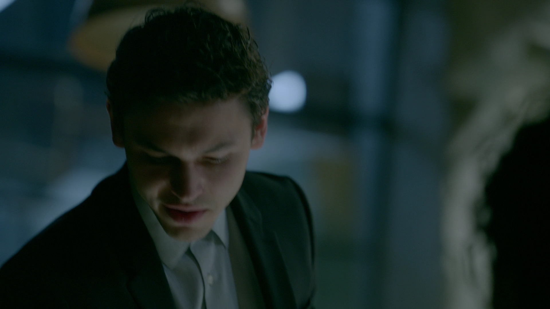 VampireDiariesWorld-dot-nl_Legacies1x15IllTellYouAStory00083.jpg