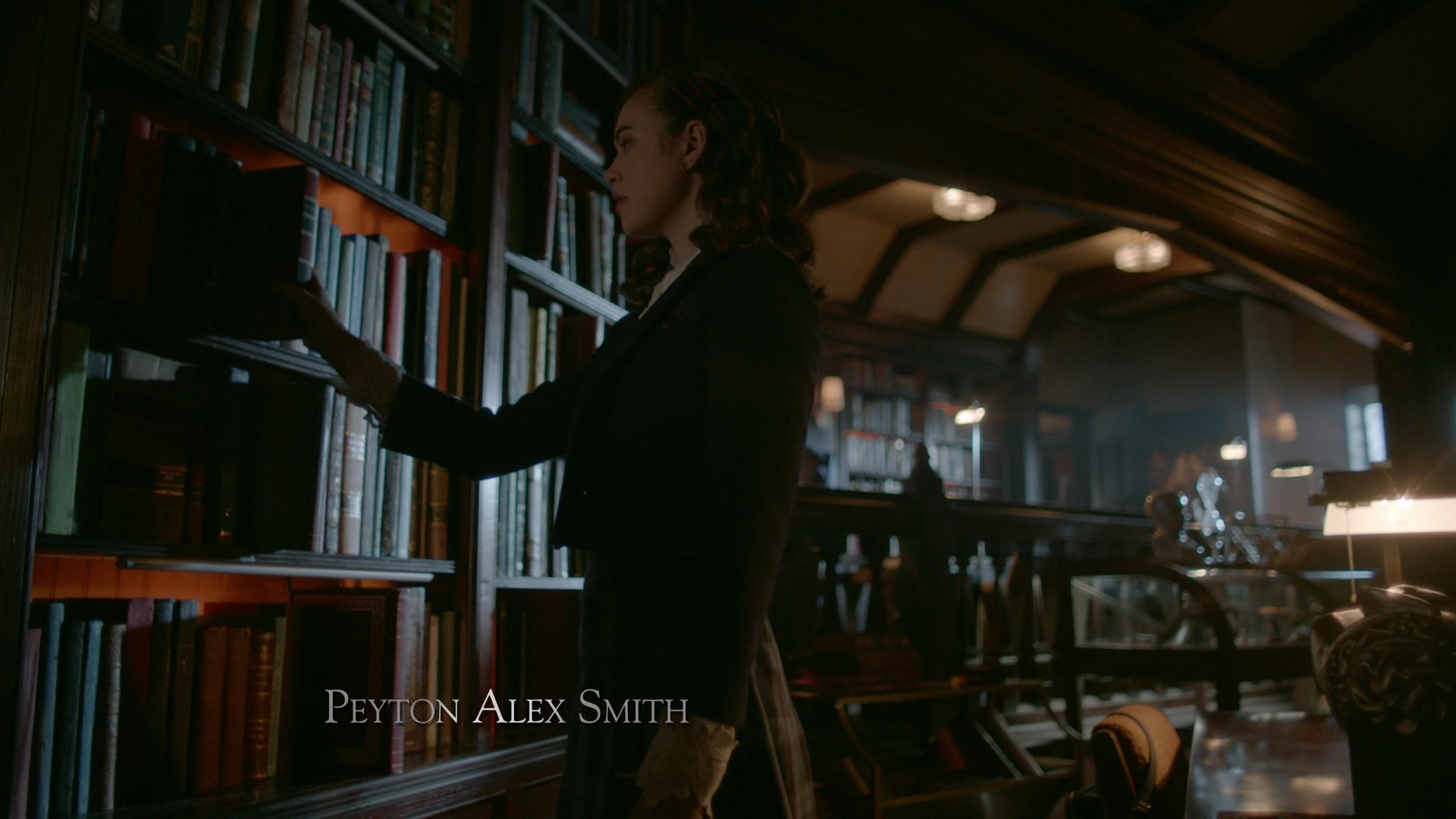 VampireDiariesWorld-dot-nl_Legacies1x15IllTellYouAStory00177.jpg