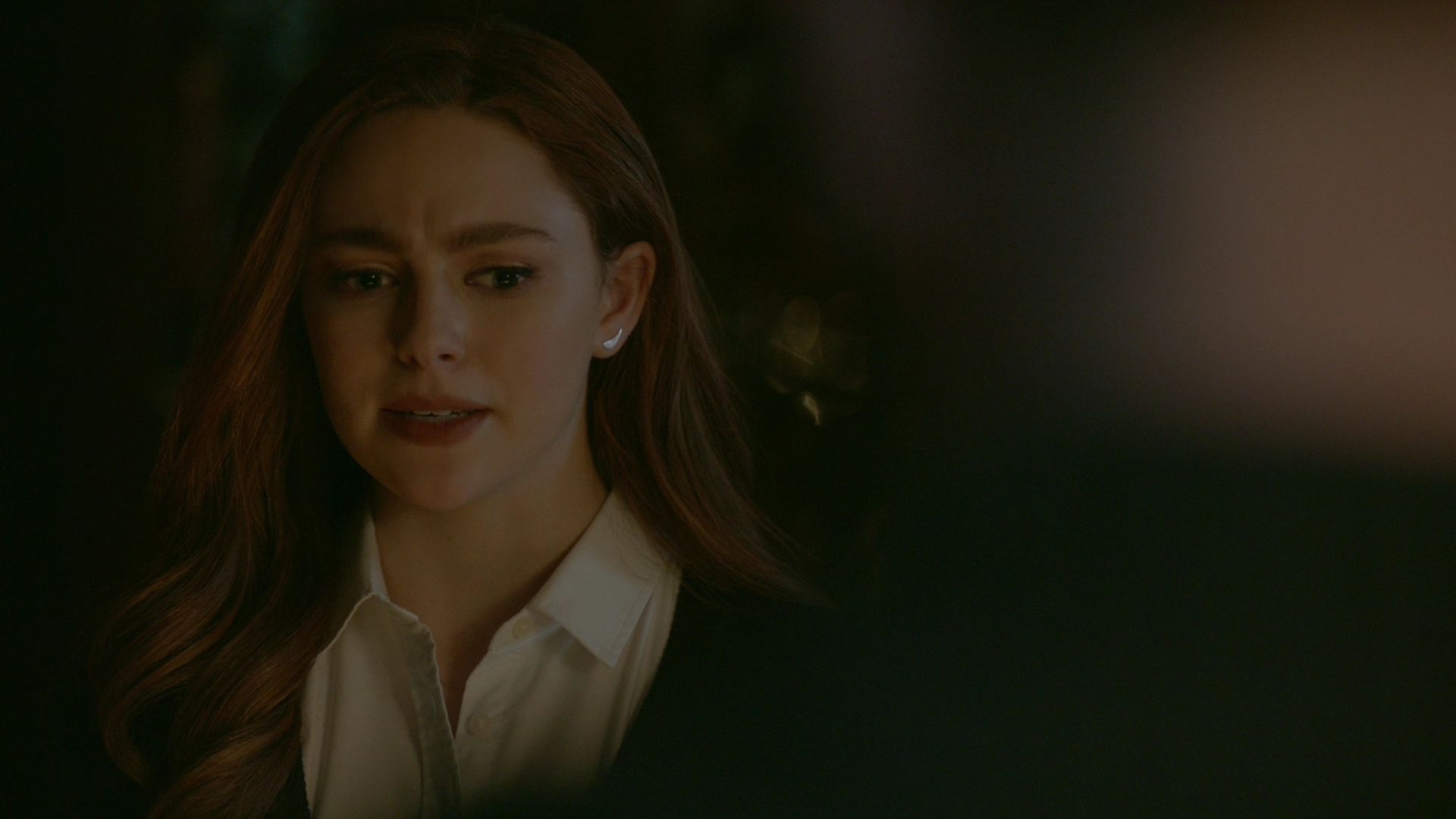 VampireDiariesWorld-dot-nl_Legacies1x15IllTellYouAStory00259.jpg