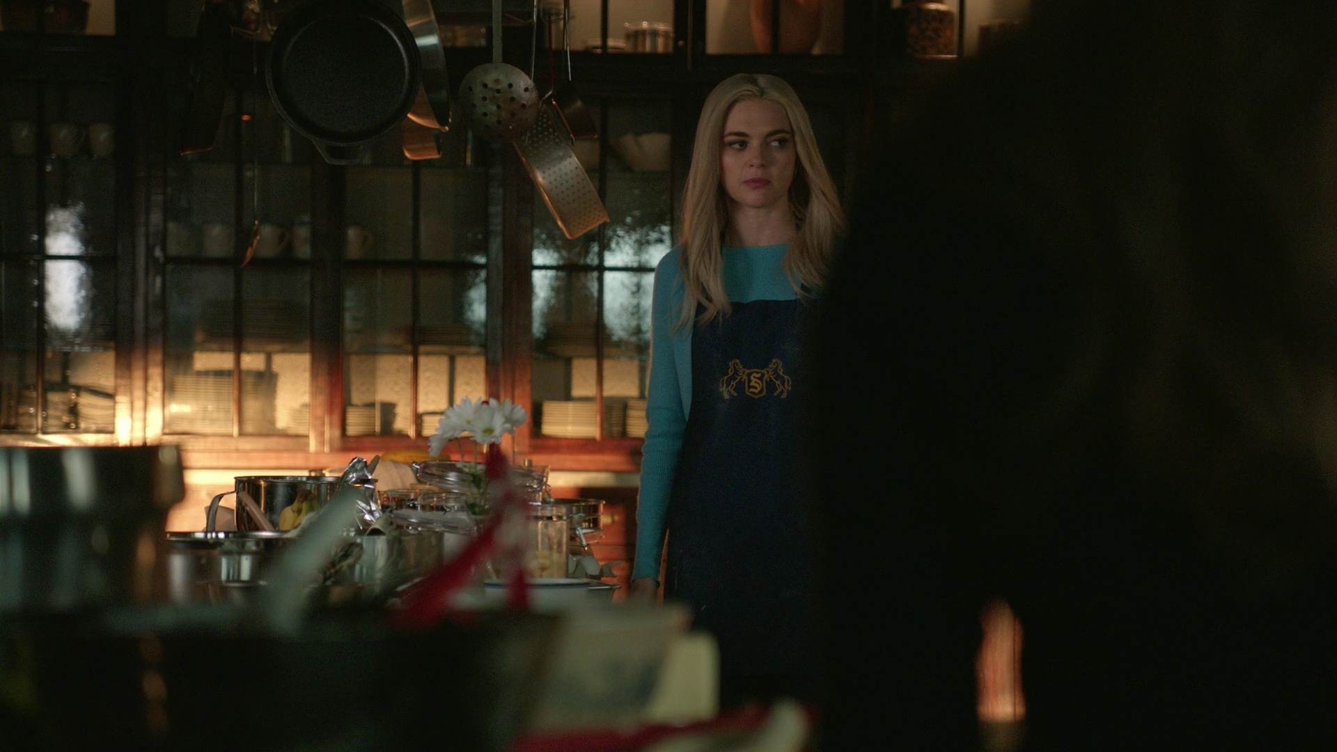 VampireDiariesWorld-dot-nl_Legacies1x15IllTellYouAStory00325.jpg