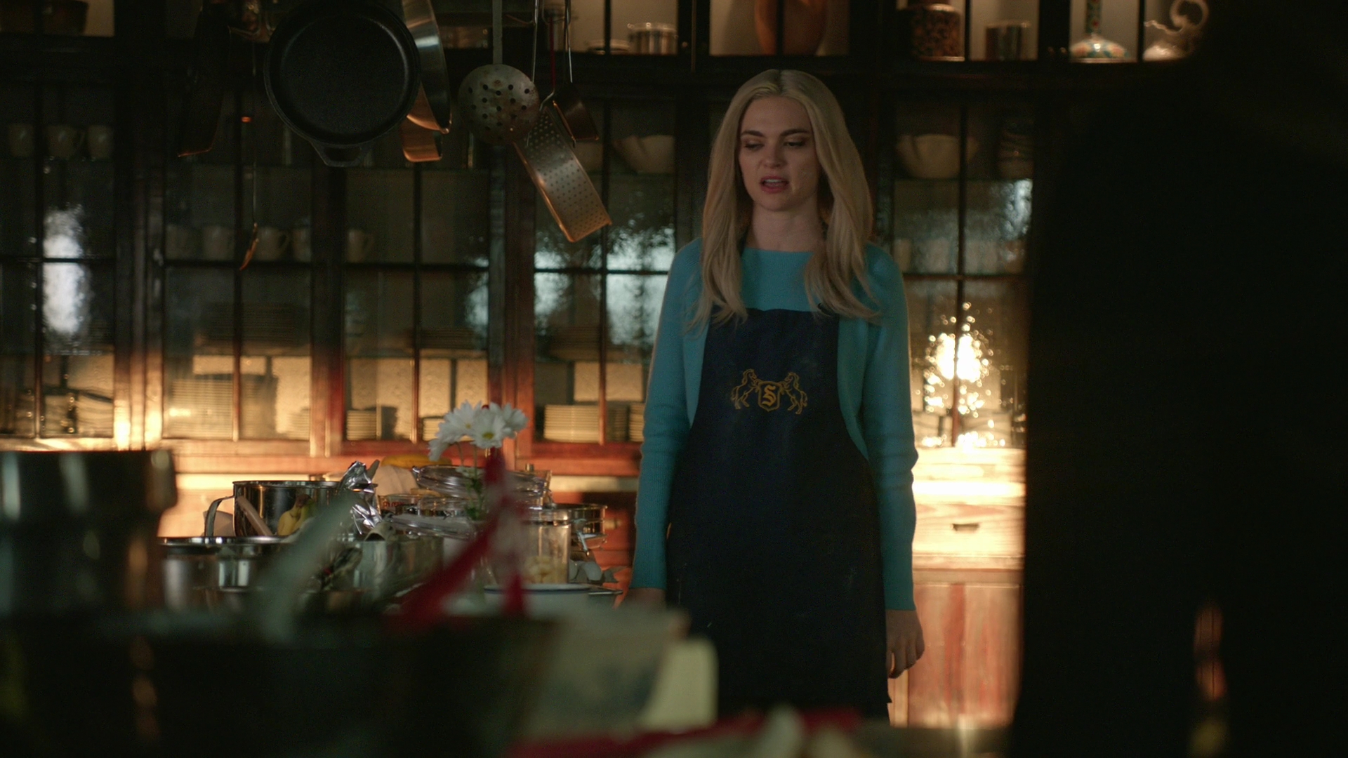 VampireDiariesWorld-dot-nl_Legacies1x15IllTellYouAStory00326.jpg