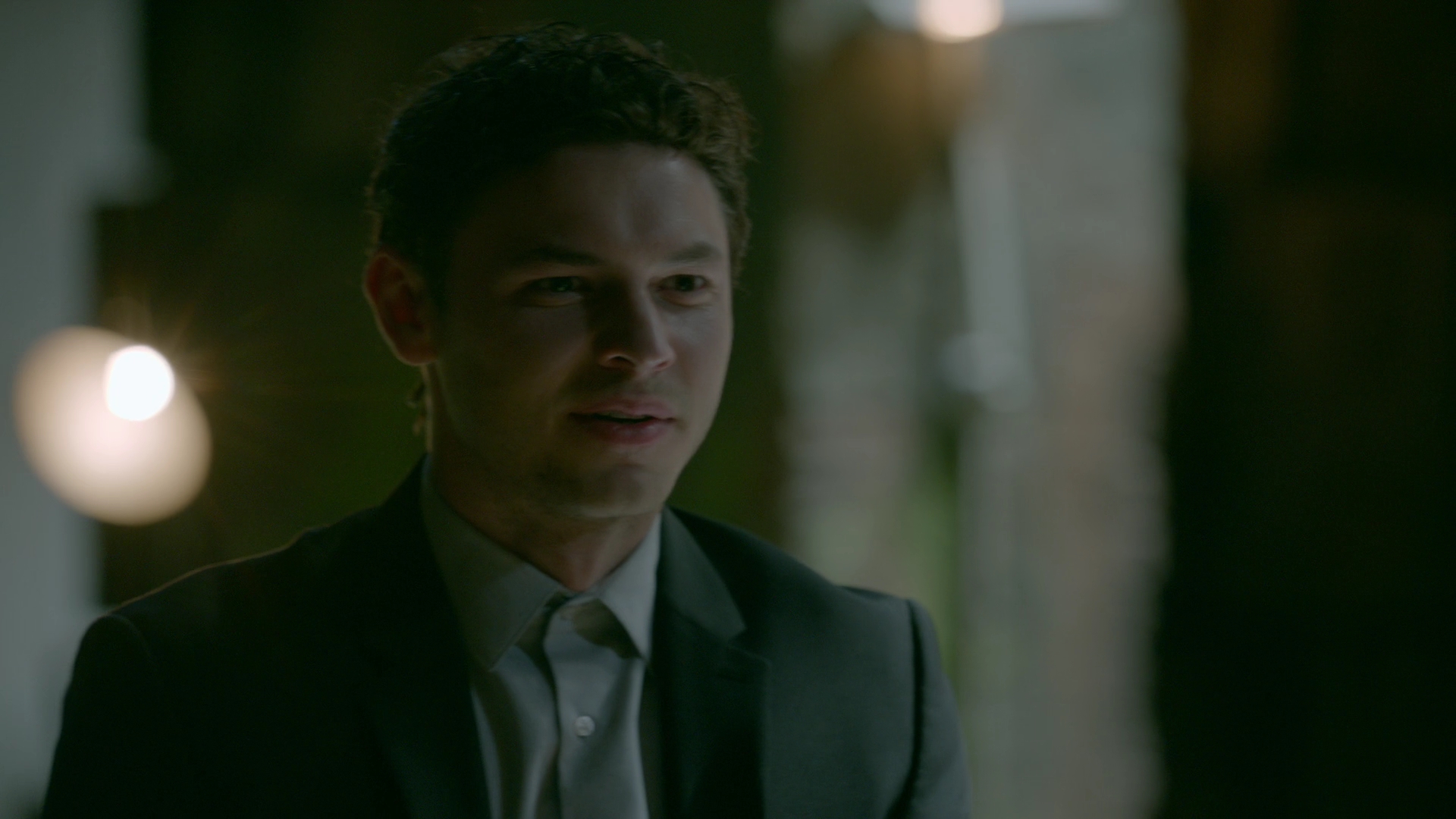 VampireDiariesWorld-dot-nl_Legacies1x15IllTellYouAStory00510.jpg