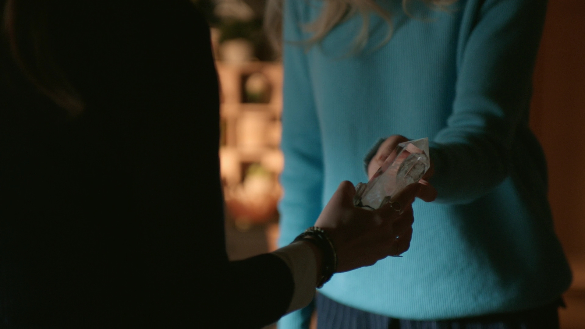 VampireDiariesWorld-dot-nl_Legacies1x15IllTellYouAStory00608.jpg