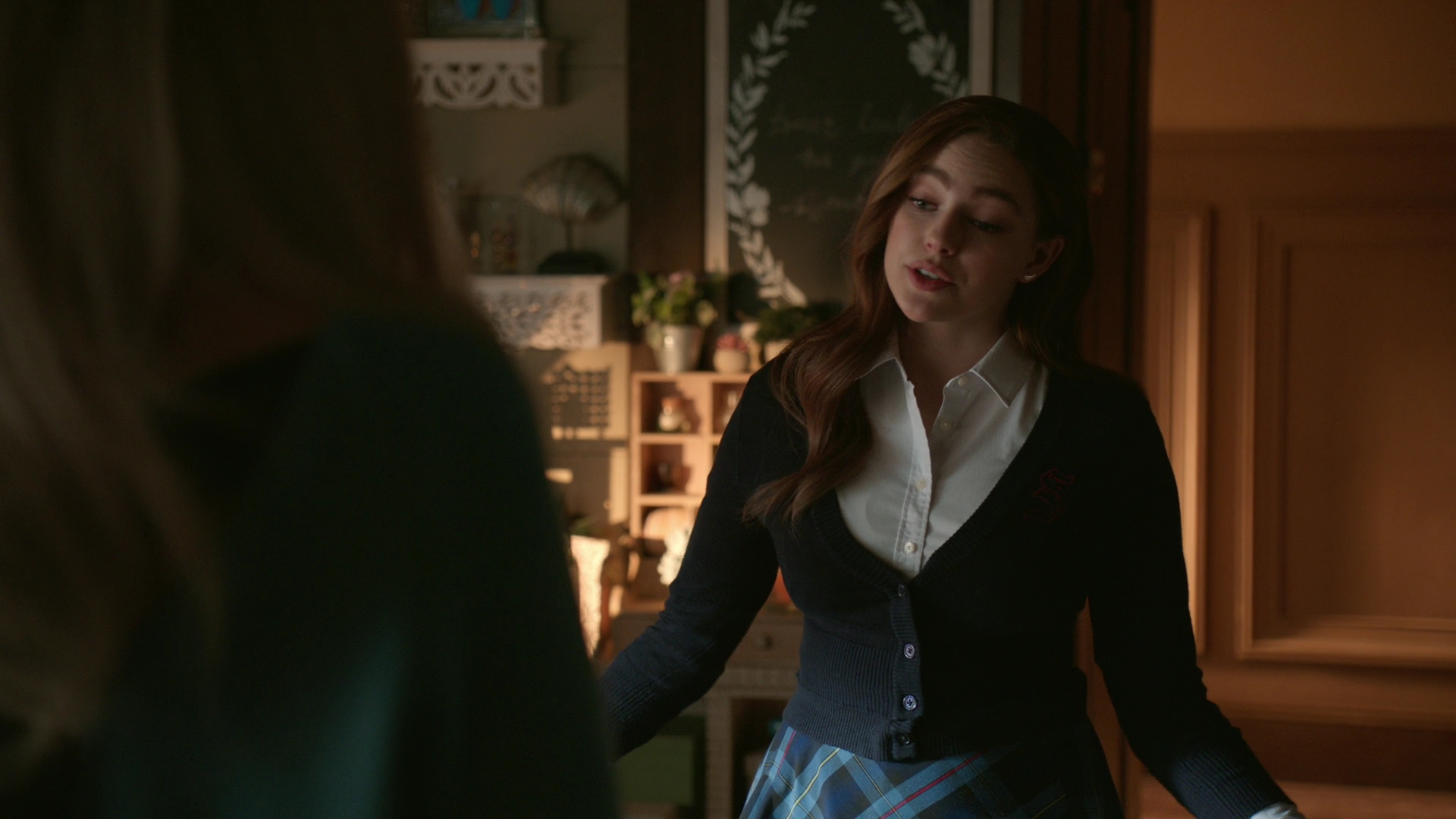 VampireDiariesWorld-dot-nl_Legacies1x15IllTellYouAStory00630.jpg