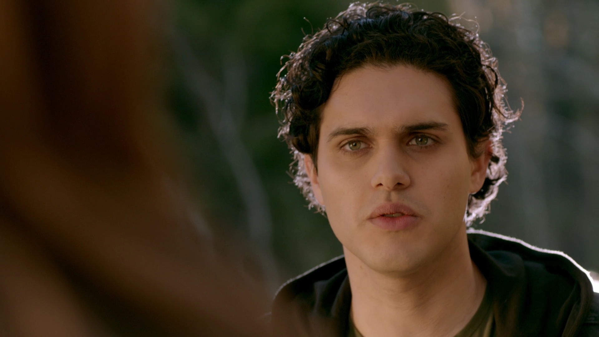 VampireDiariesWorld-dot-nl_Legacies1x15IllTellYouAStory00689.jpg