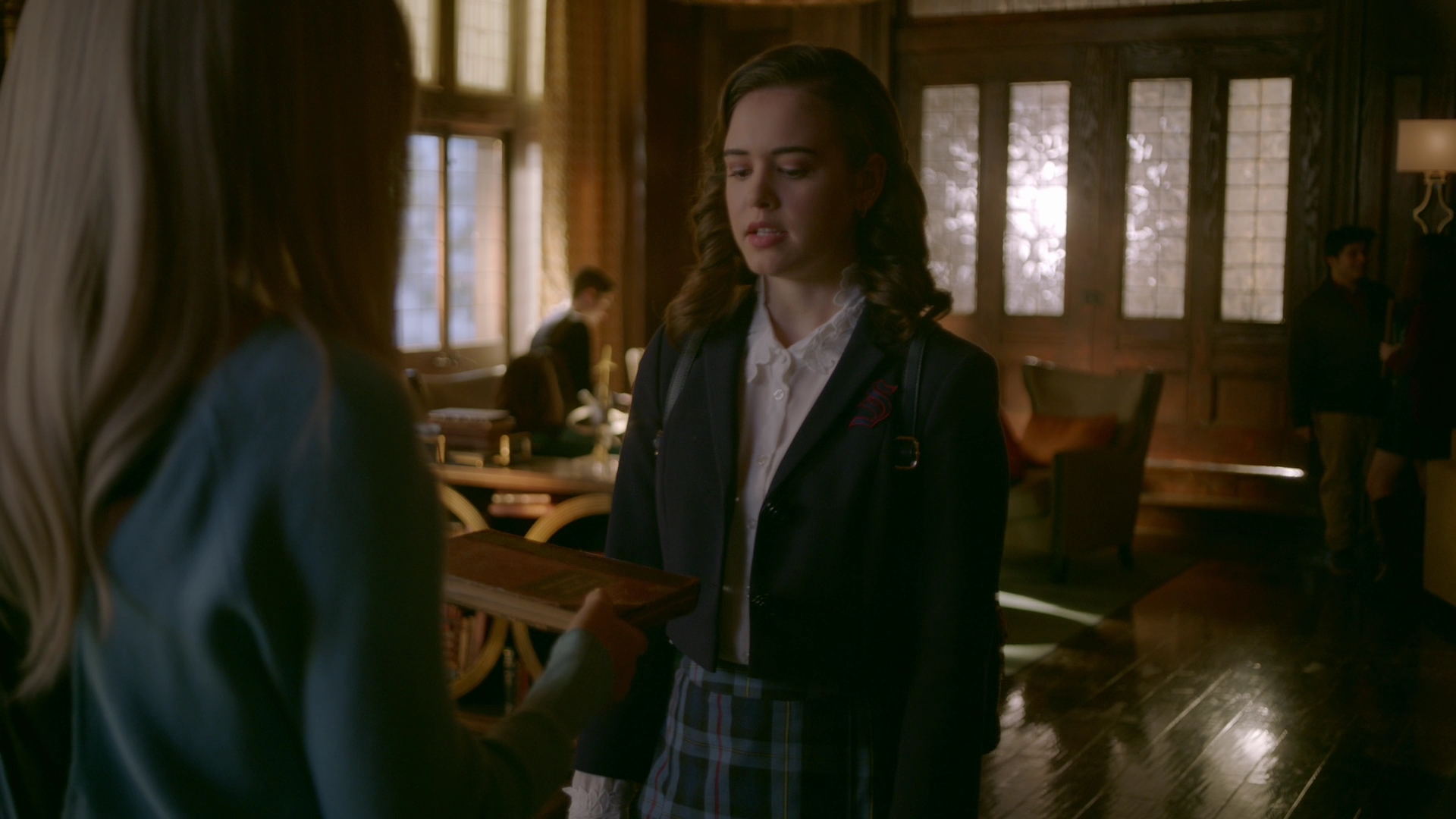 VampireDiariesWorld-dot-nl_Legacies1x15IllTellYouAStory00915.jpg
