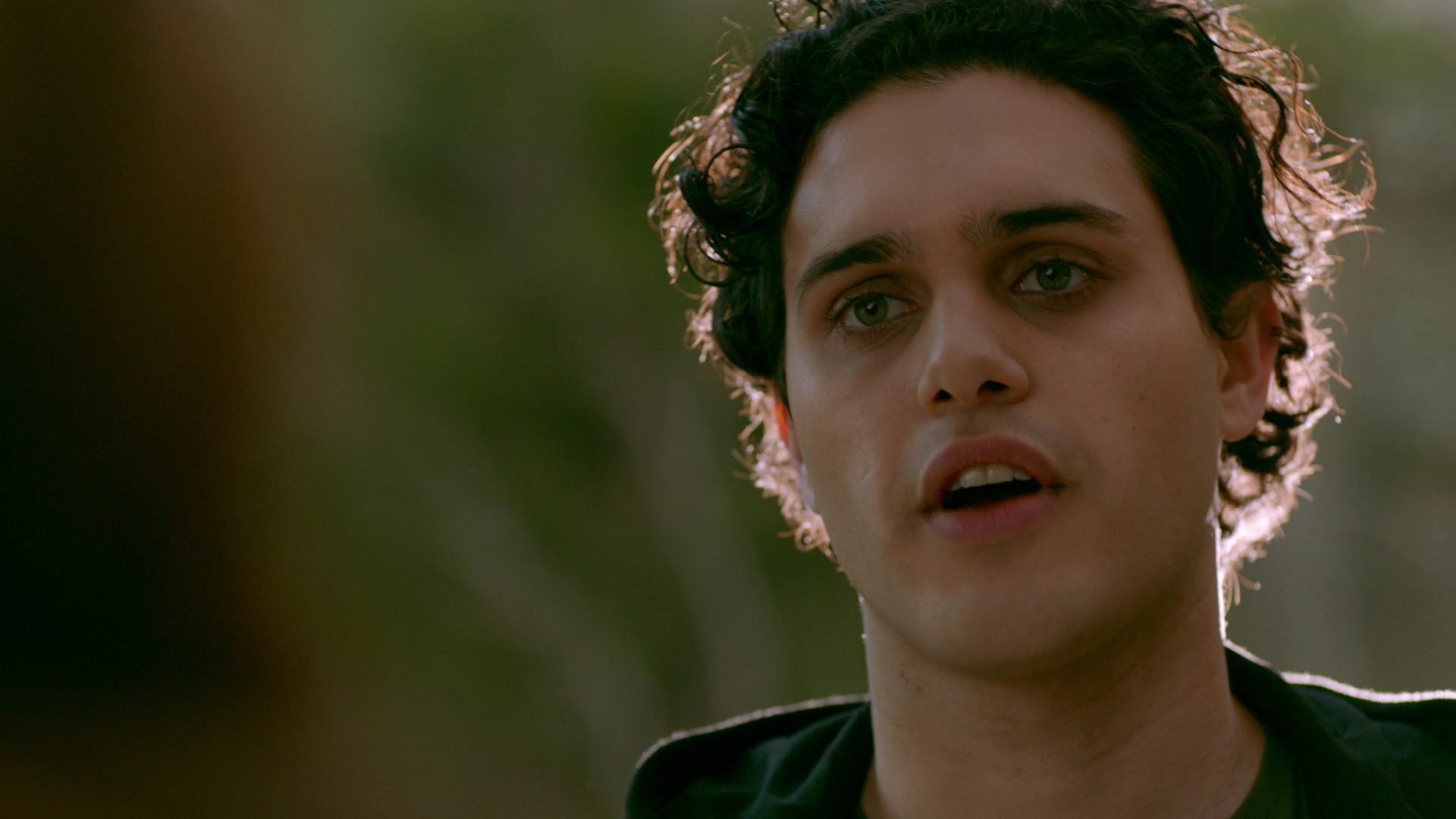 VampireDiariesWorld-dot-nl_Legacies1x15IllTellYouAStory01179.jpg