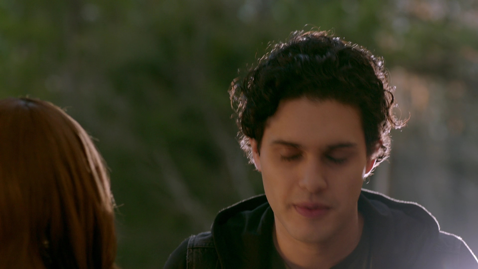 VampireDiariesWorld-dot-nl_Legacies1x15IllTellYouAStory01184.jpg