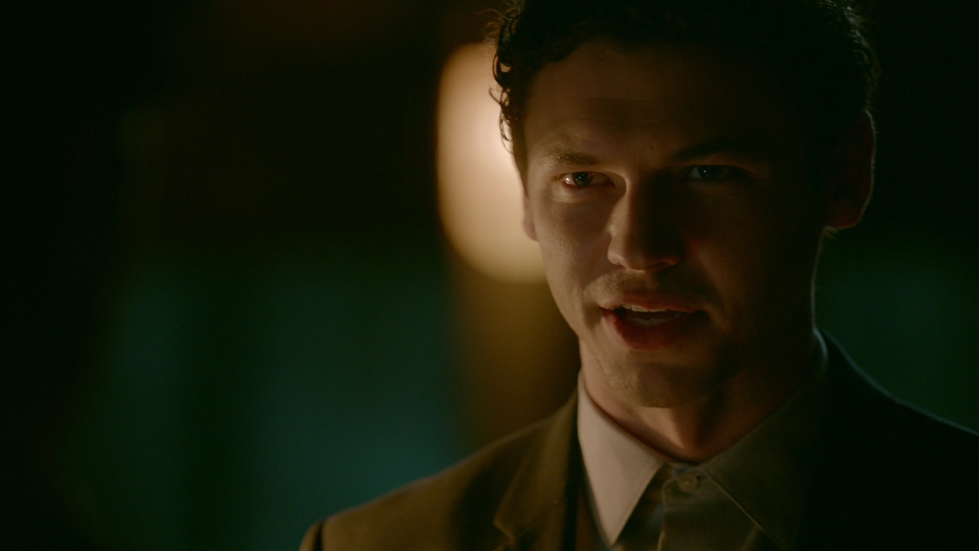 VampireDiariesWorld-dot-nl_Legacies1x15IllTellYouAStory01191.jpg