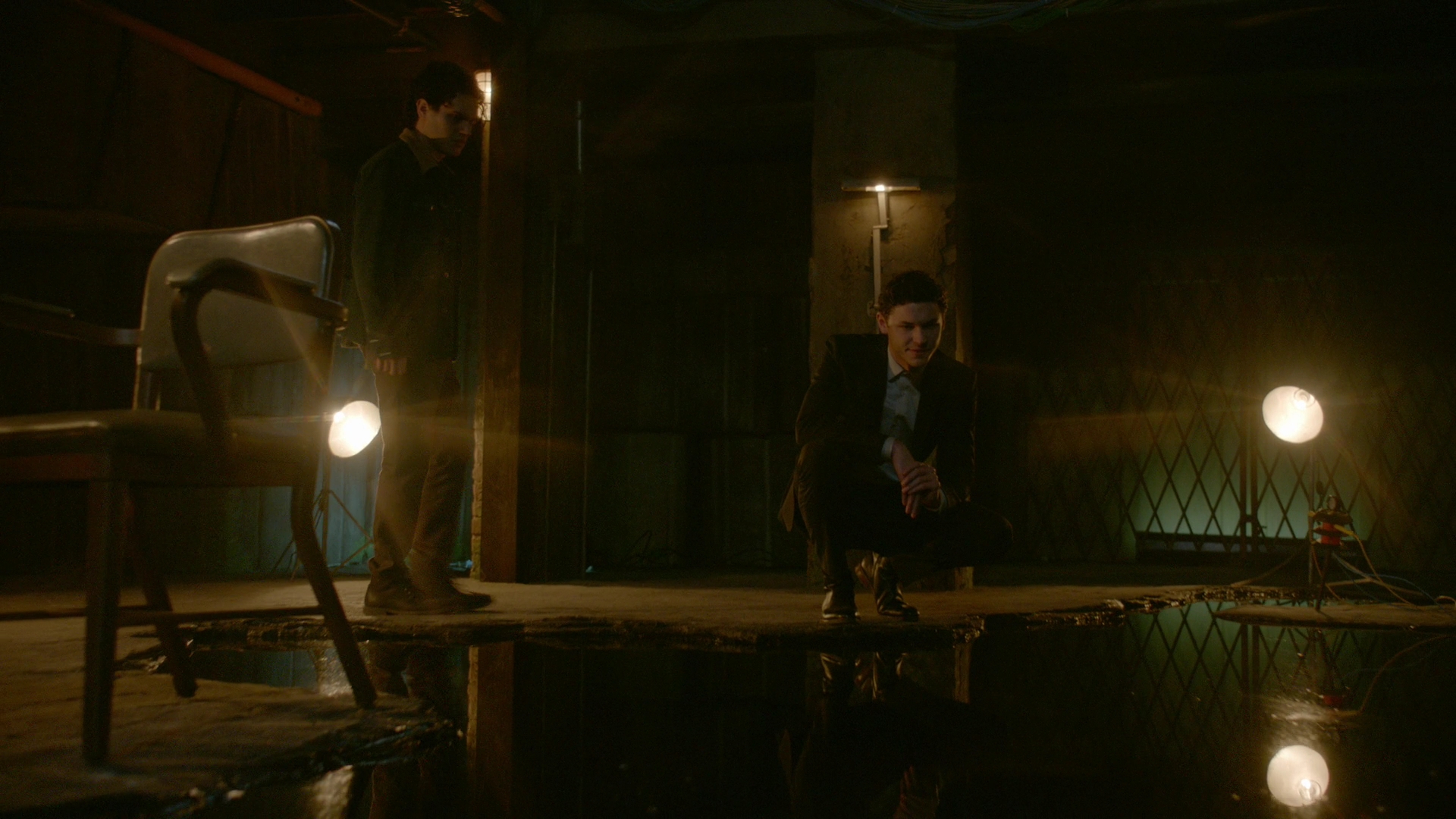 VampireDiariesWorld-dot-nl_Legacies1x15IllTellYouAStory01261.jpg
