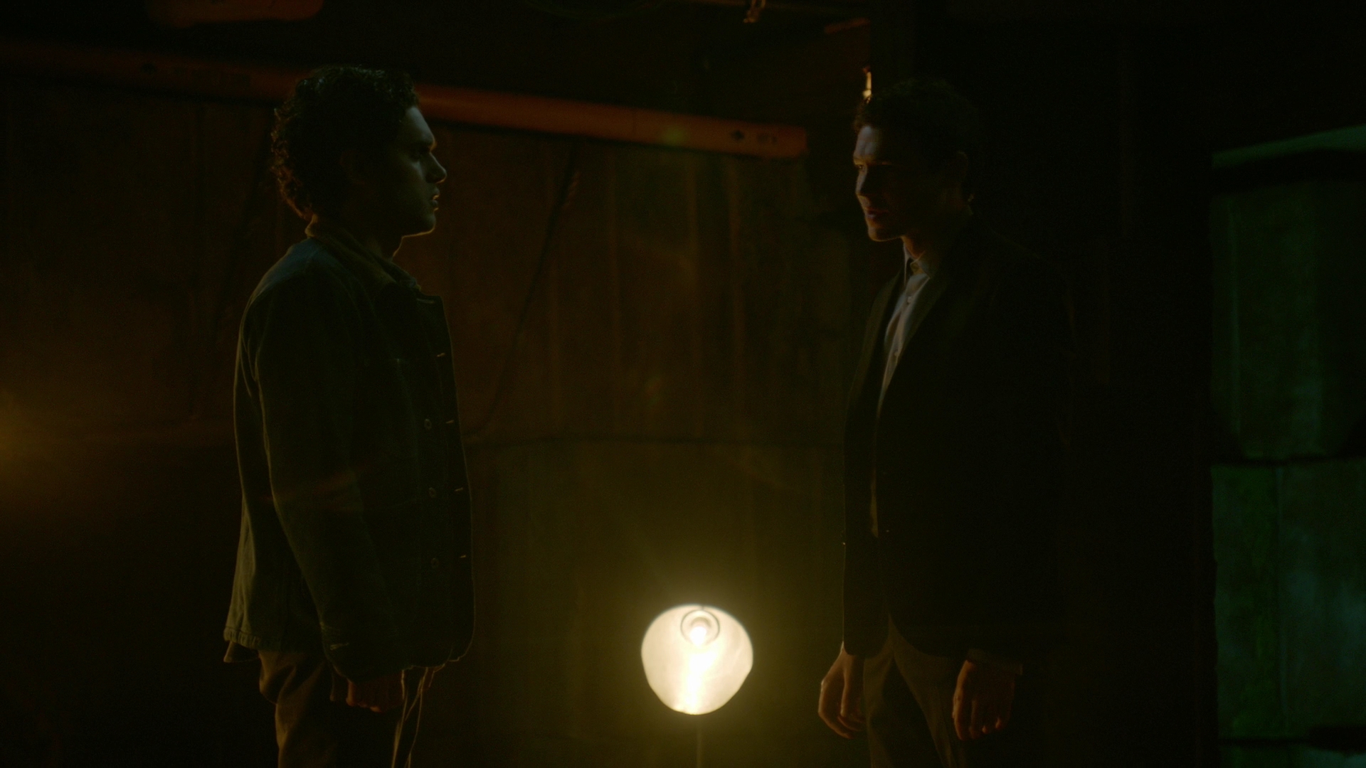VampireDiariesWorld-dot-nl_Legacies1x15IllTellYouAStory01293.jpg