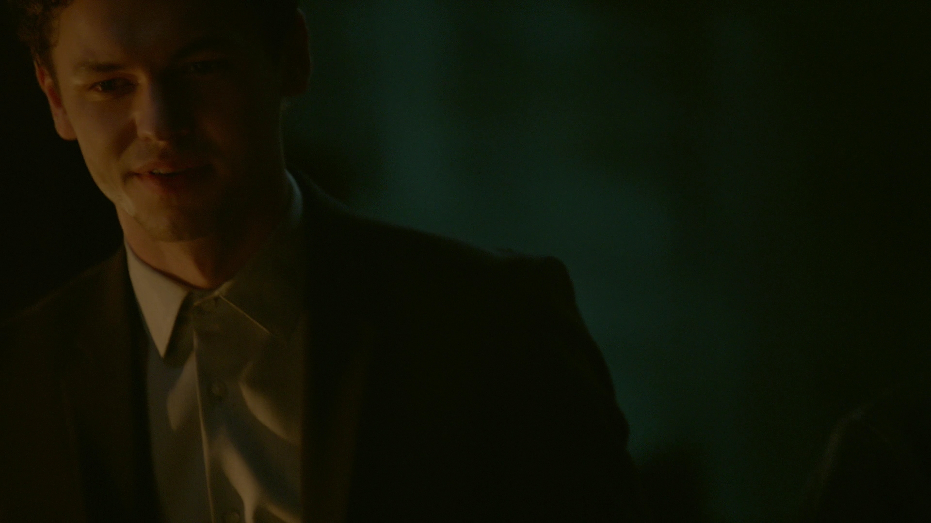 VampireDiariesWorld-dot-nl_Legacies1x15IllTellYouAStory01314.jpg