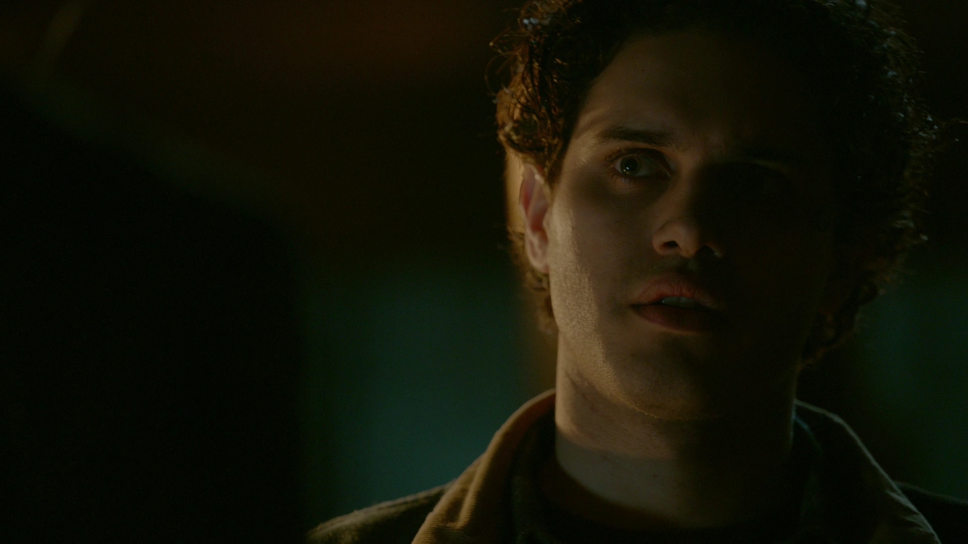 VampireDiariesWorld-dot-nl_Legacies1x15IllTellYouAStory01329.jpg