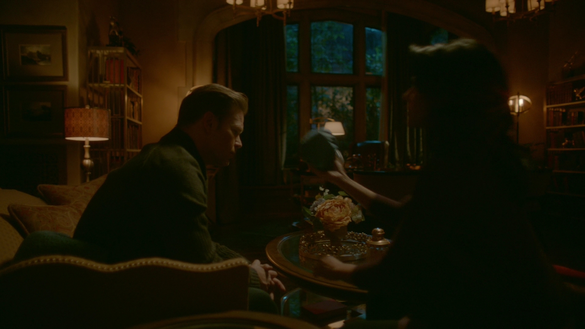 VampireDiariesWorld-dot-nl_Legacies1x15IllTellYouAStory01334.jpg