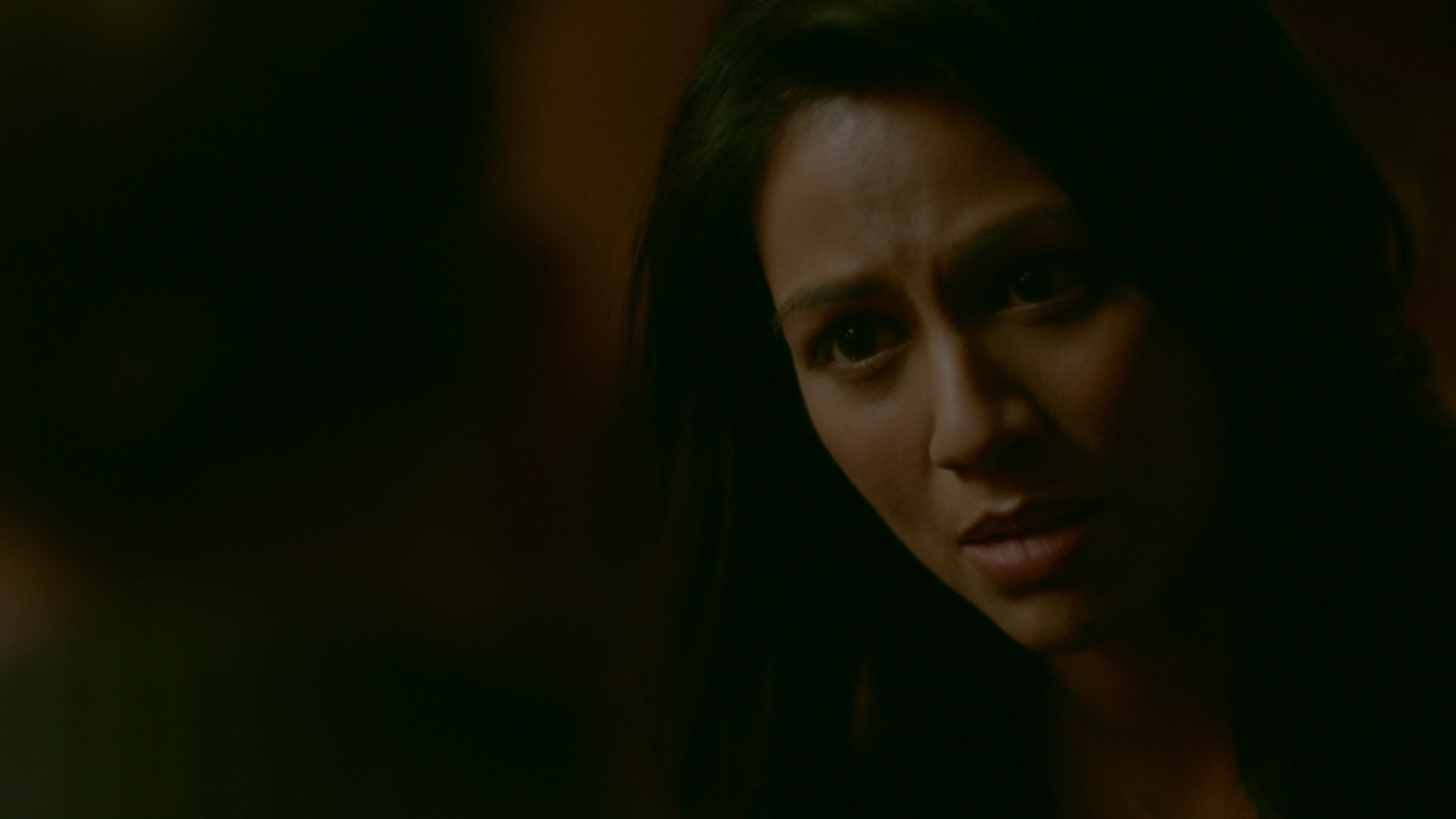VampireDiariesWorld-dot-nl_Legacies1x15IllTellYouAStory01377.jpg