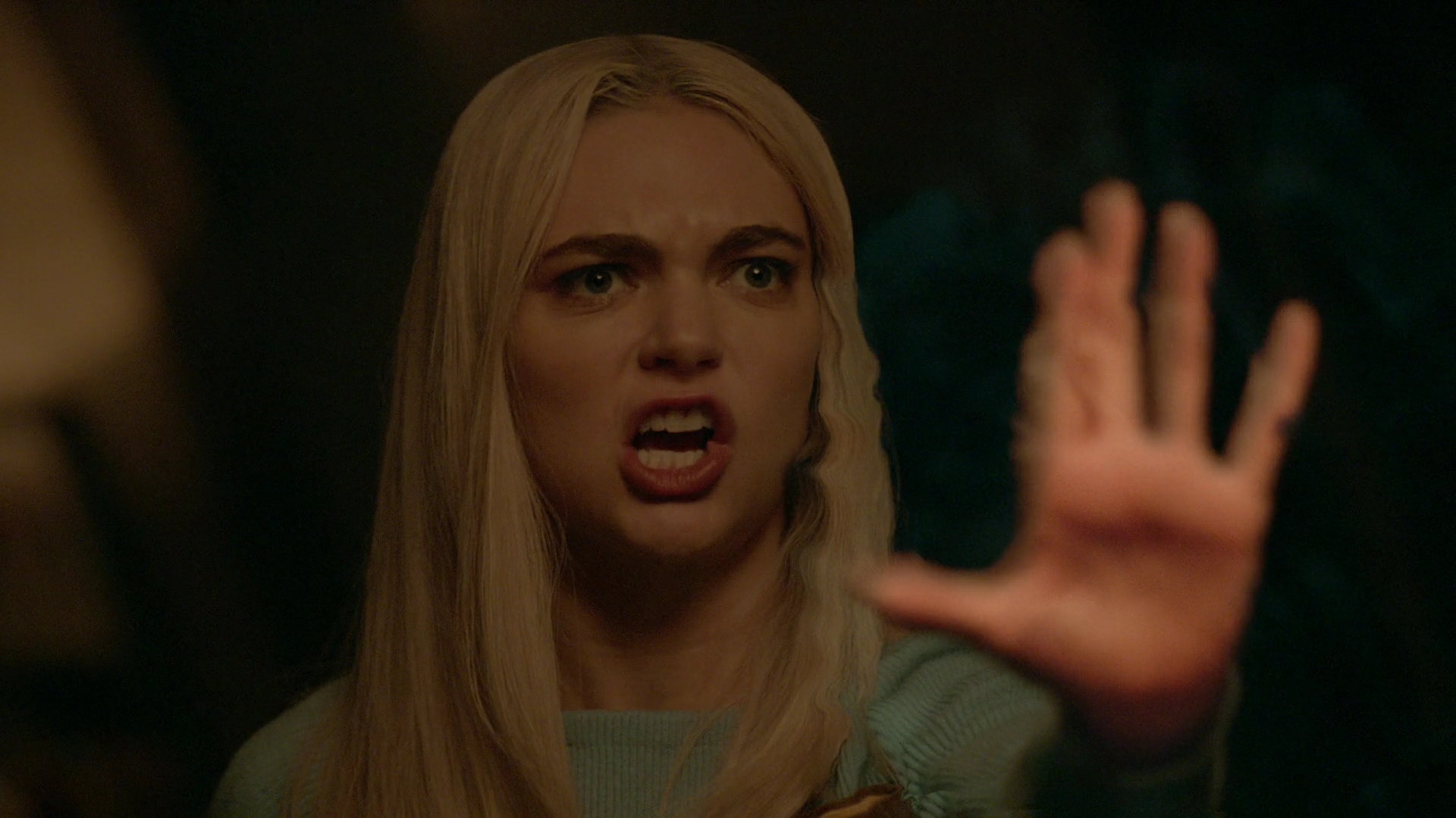 VampireDiariesWorld-dot-nl_Legacies1x15IllTellYouAStory01450.jpg