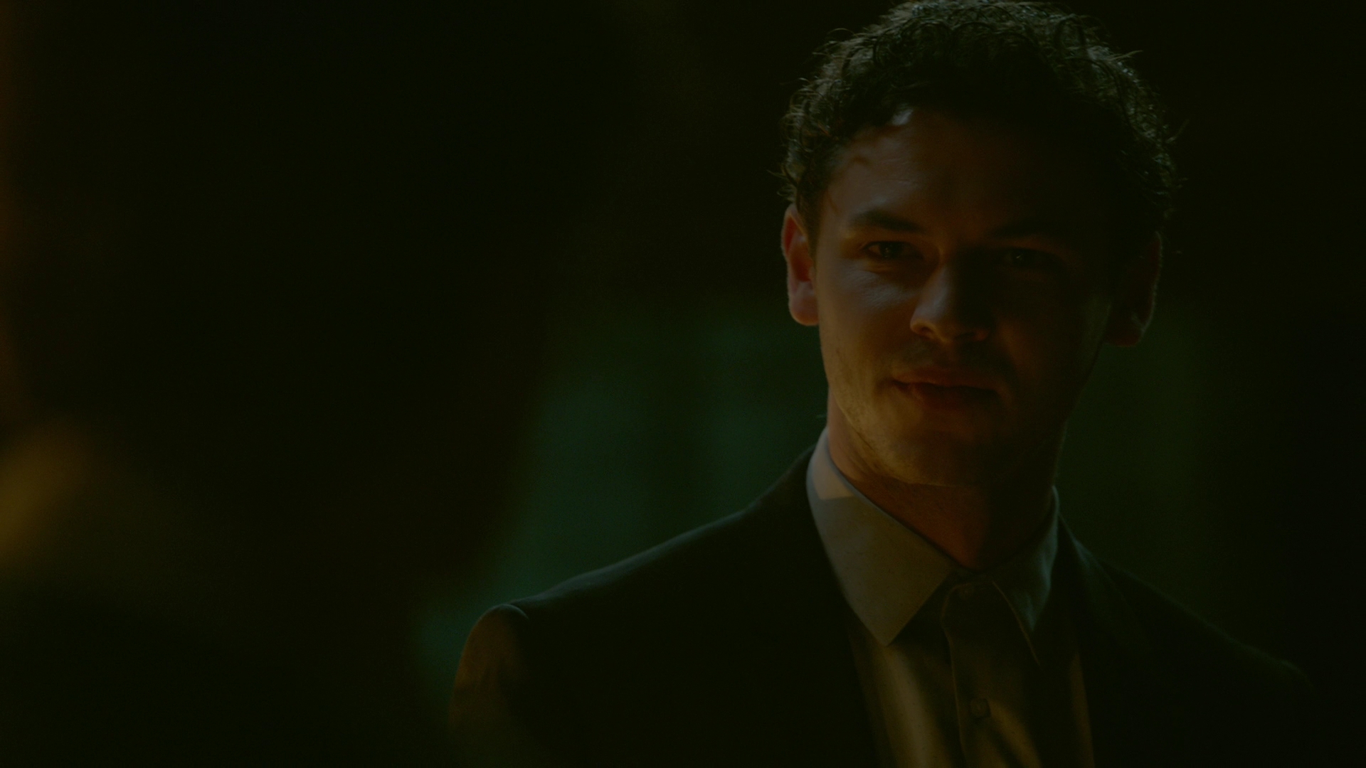 VampireDiariesWorld-dot-nl_Legacies1x15IllTellYouAStory01619.jpg