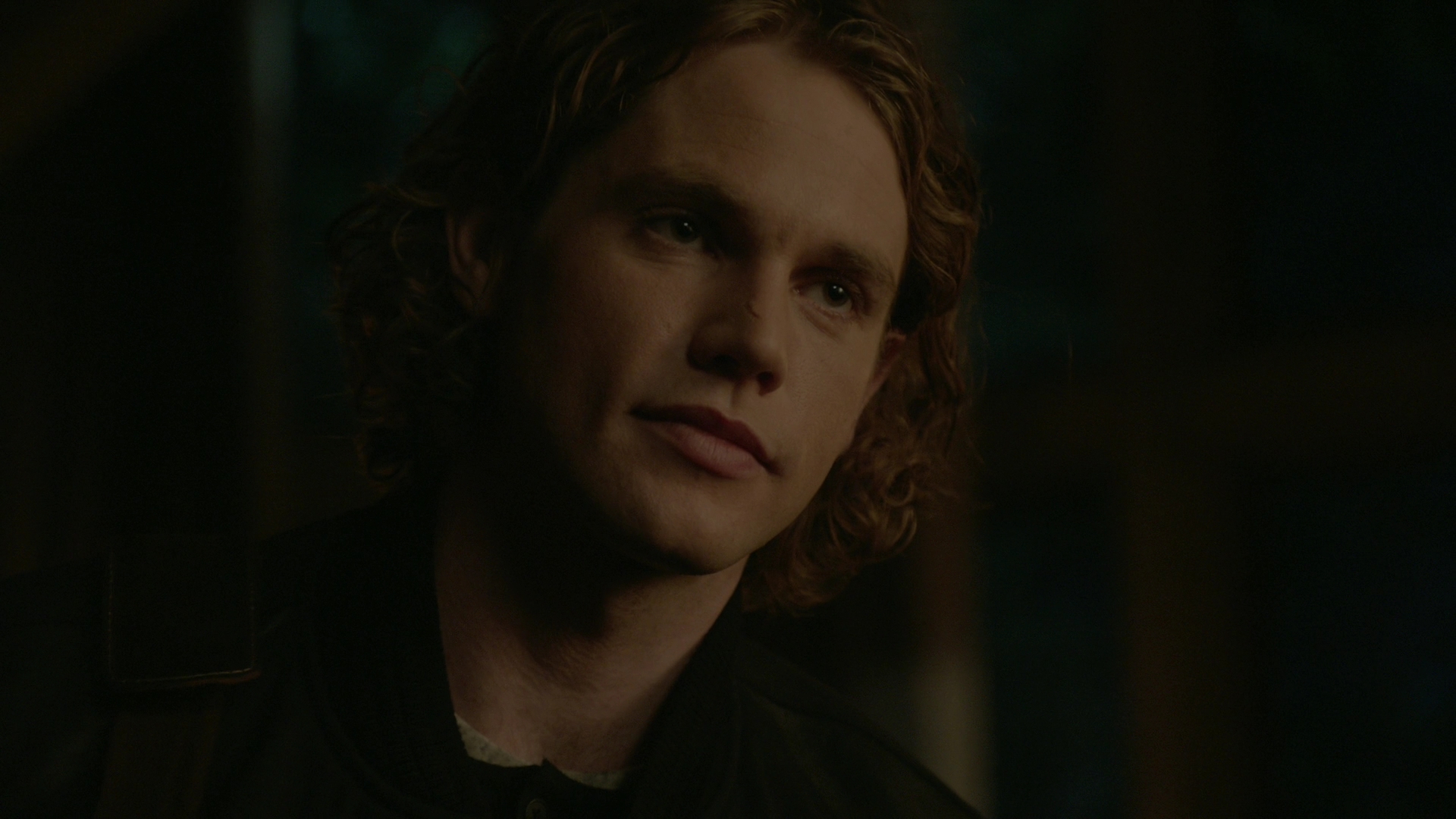 VampireDiariesWorld-dot-nl_Legacies1x15IllTellYouAStory02035.jpg