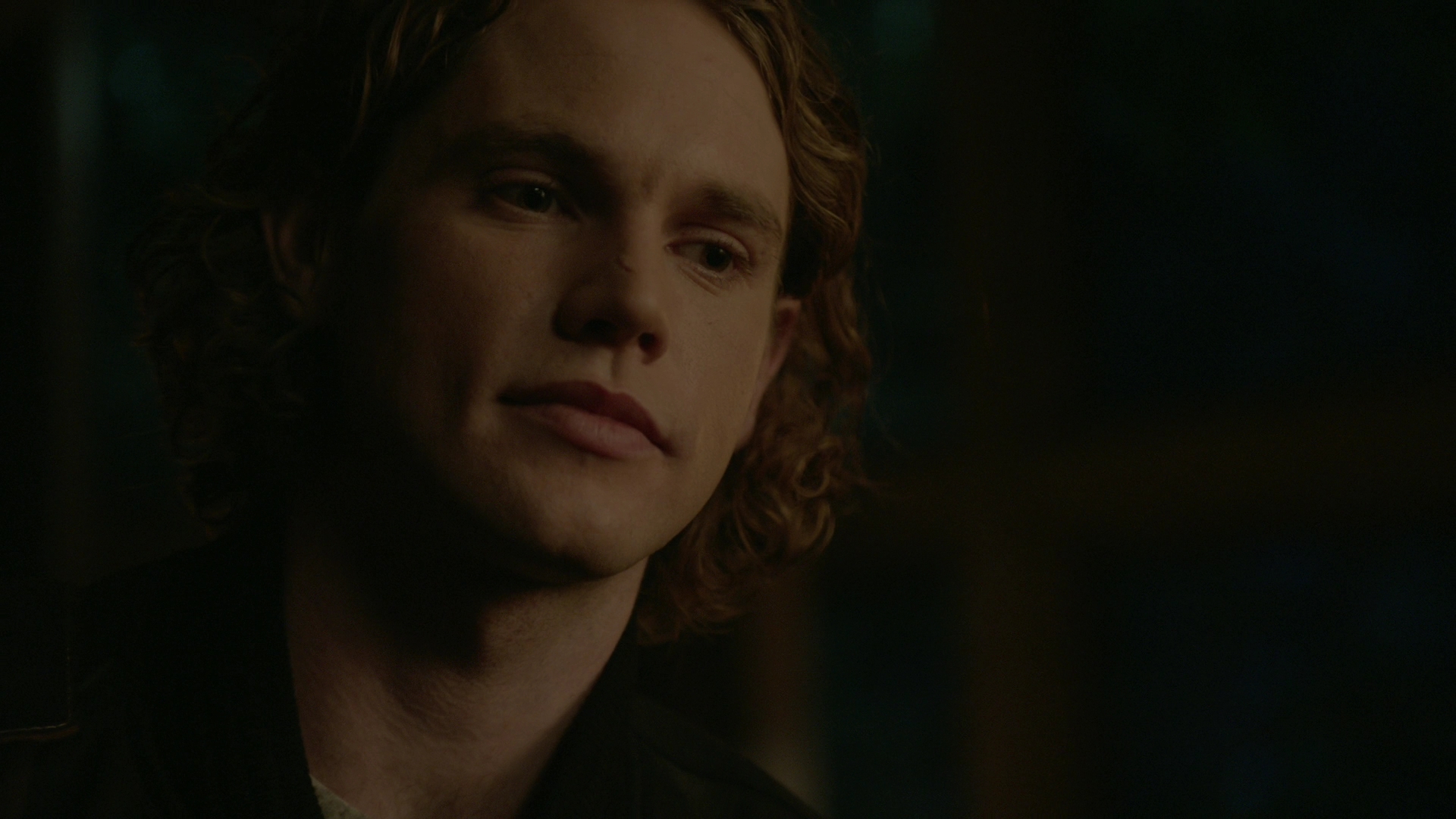 VampireDiariesWorld-dot-nl_Legacies1x15IllTellYouAStory02037.jpg