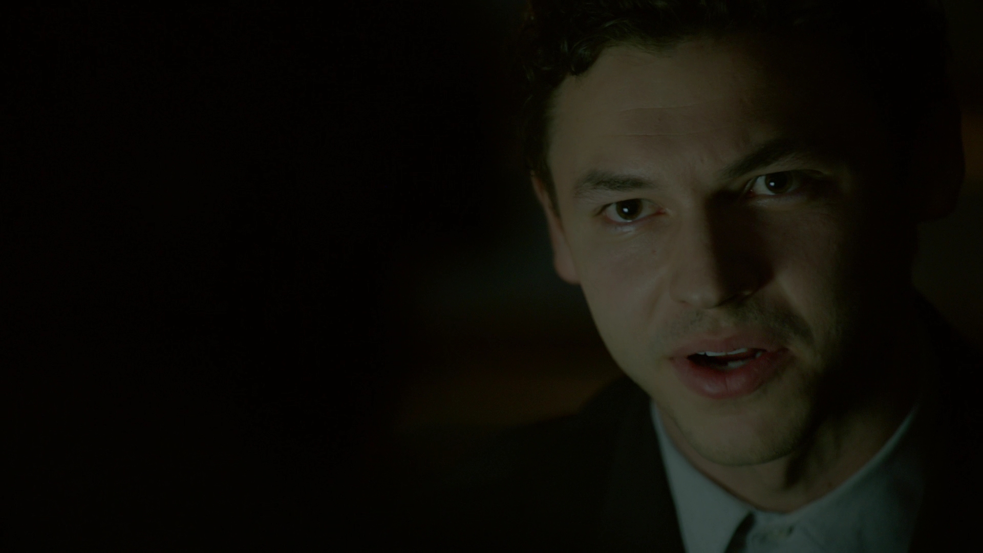 VampireDiariesWorld-dot-nl_Legacies1x15IllTellYouAStory02132.jpg