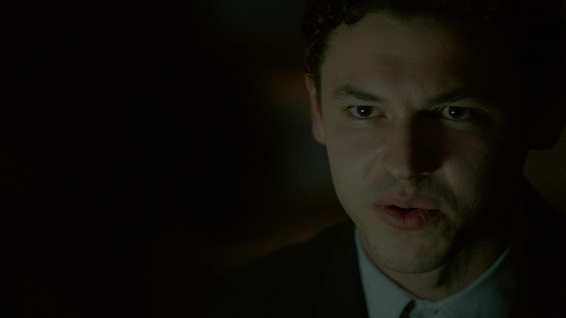 VampireDiariesWorld-dot-nl_Legacies1x15IllTellYouAStory02141.jpg
