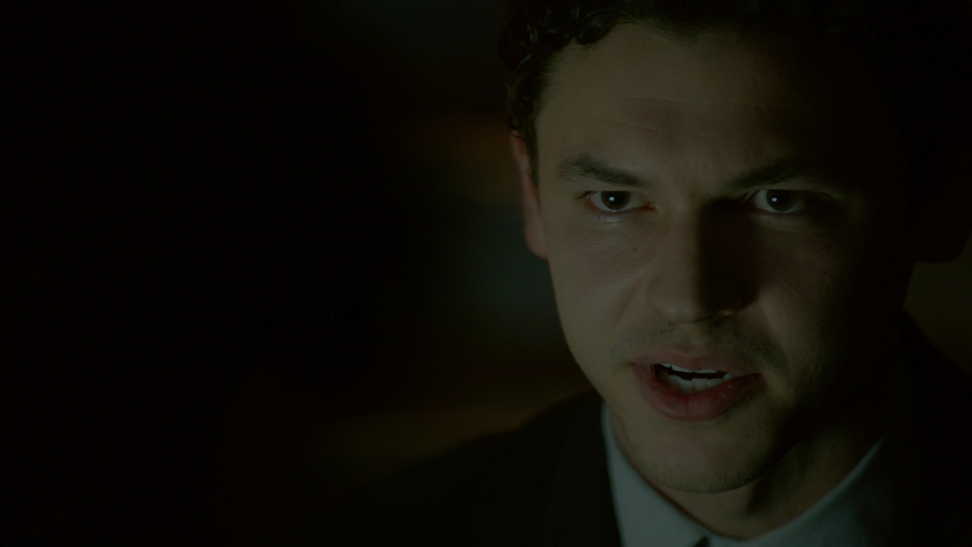 VampireDiariesWorld-dot-nl_Legacies1x15IllTellYouAStory02147.jpg