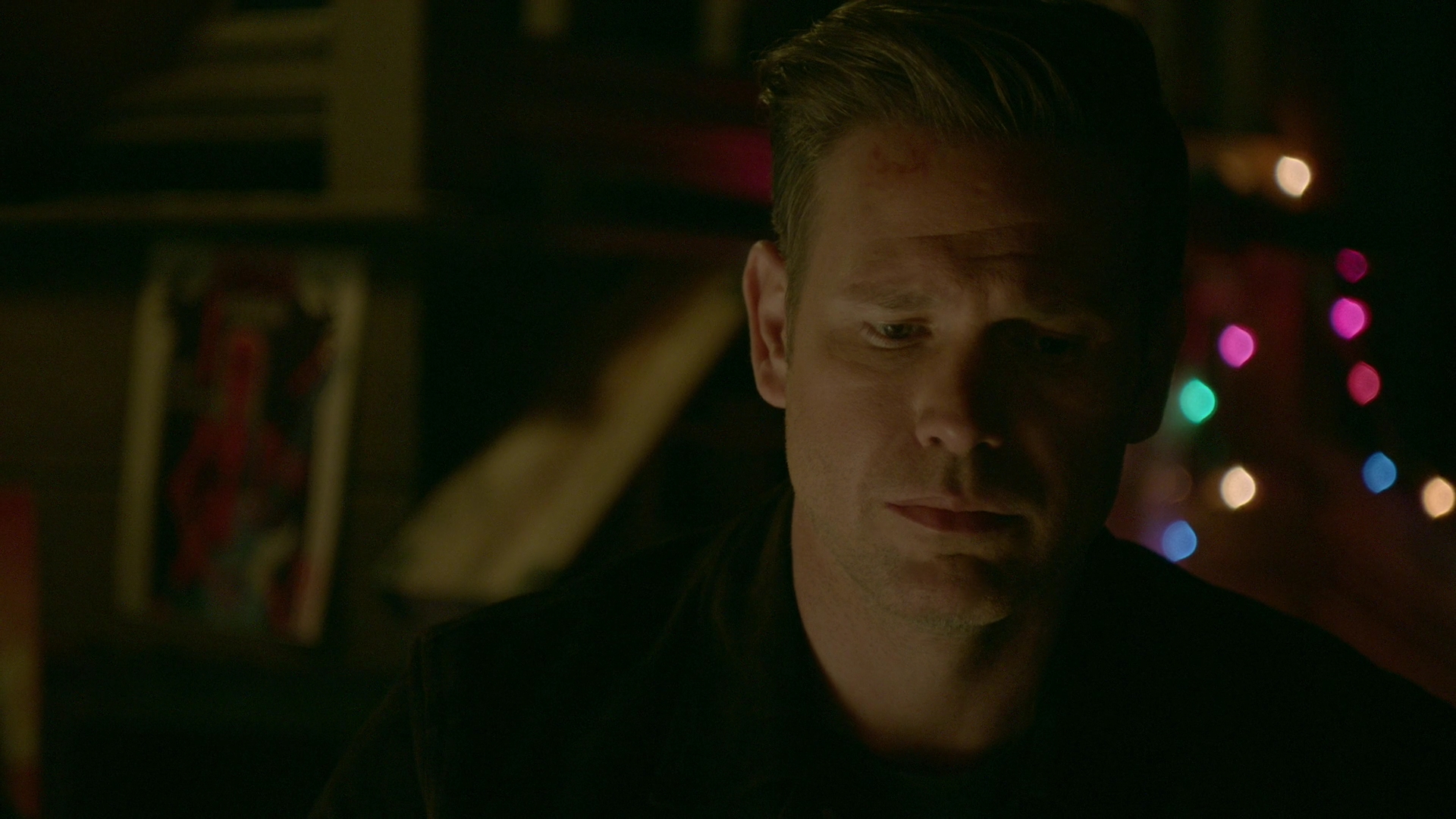 VampireDiariesWorld-dot-nl_Legacies1x15IllTellYouAStory02273.jpg