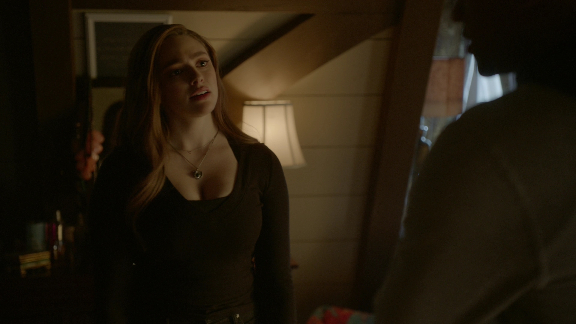 VampireDiariesWorld-dot-nl_Legacies1x15IllTellYouAStory02327.jpg