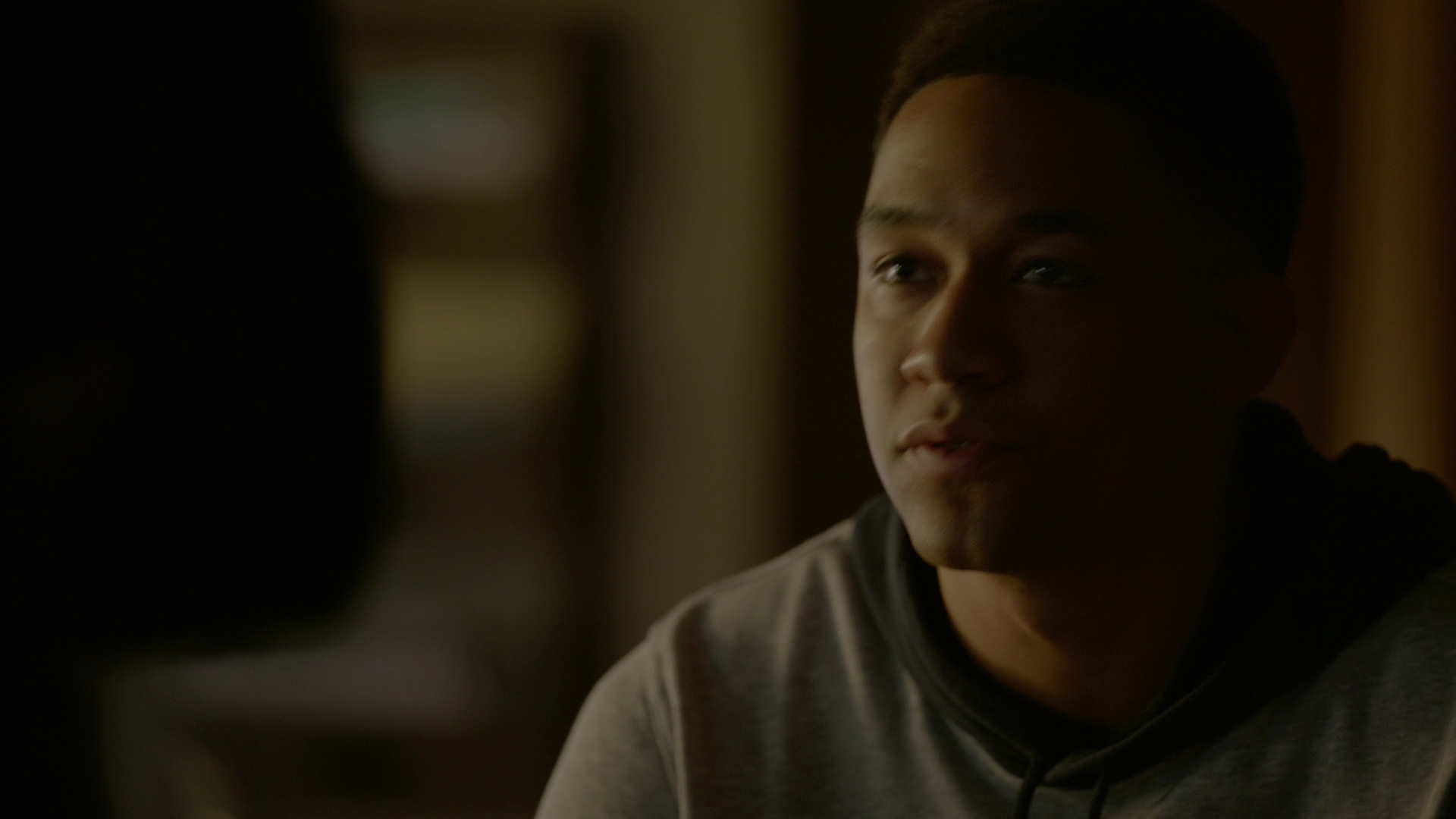 VampireDiariesWorld-dot-nl_Legacies1x15IllTellYouAStory02337.jpg