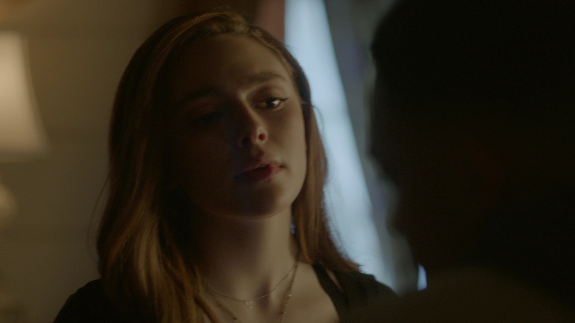 VampireDiariesWorld-dot-nl_Legacies1x15IllTellYouAStory02350.jpg