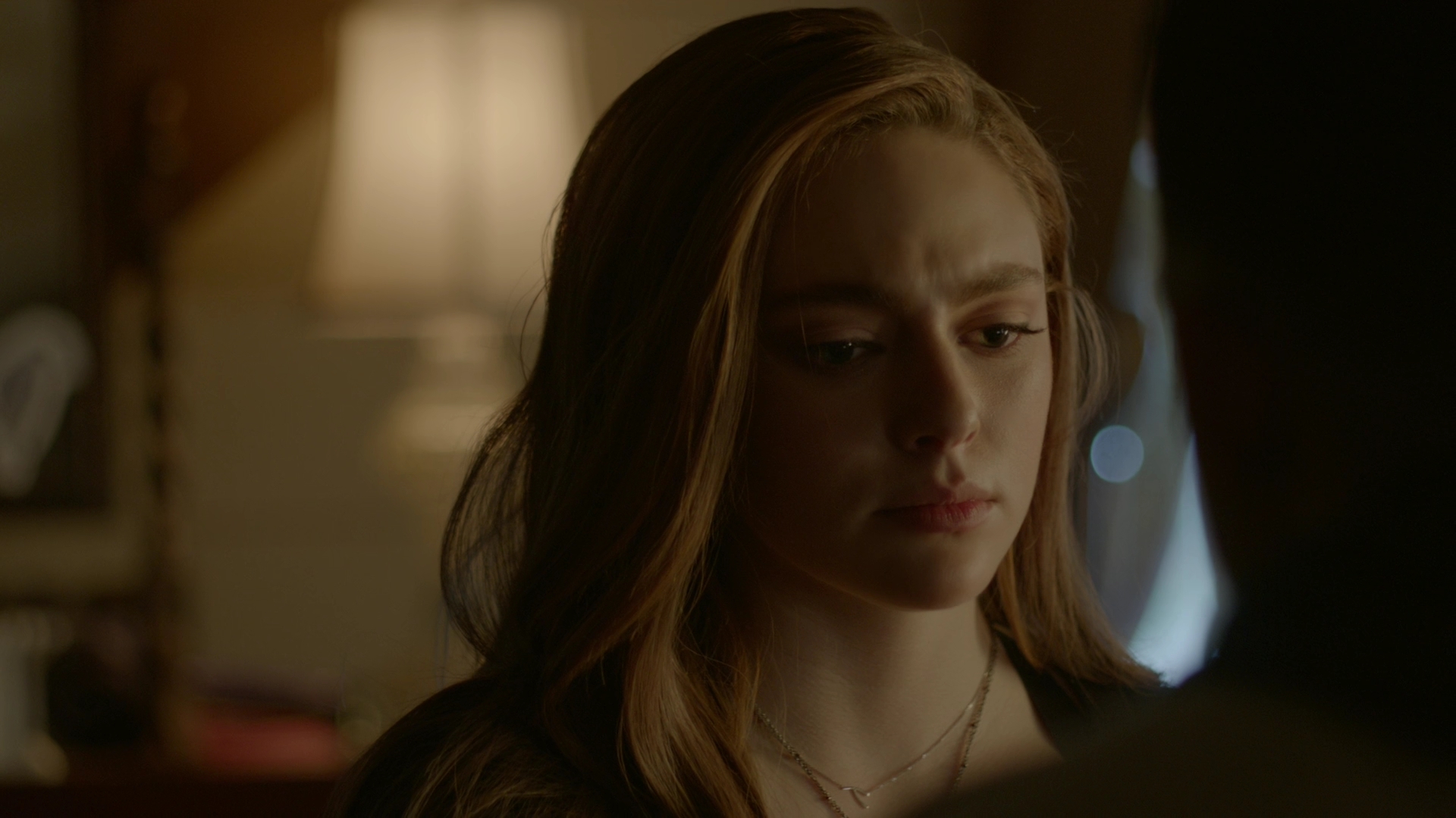 VampireDiariesWorld-dot-nl_Legacies1x15IllTellYouAStory02374.jpg