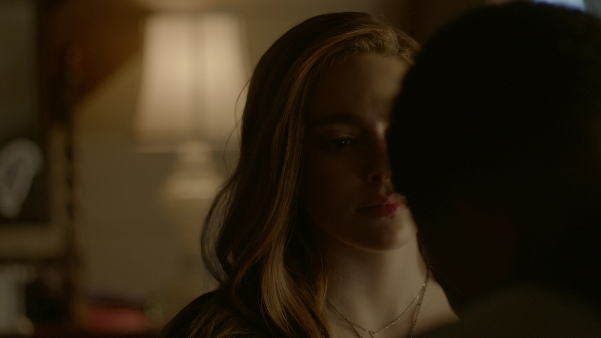 VampireDiariesWorld-dot-nl_Legacies1x15IllTellYouAStory02381.jpg