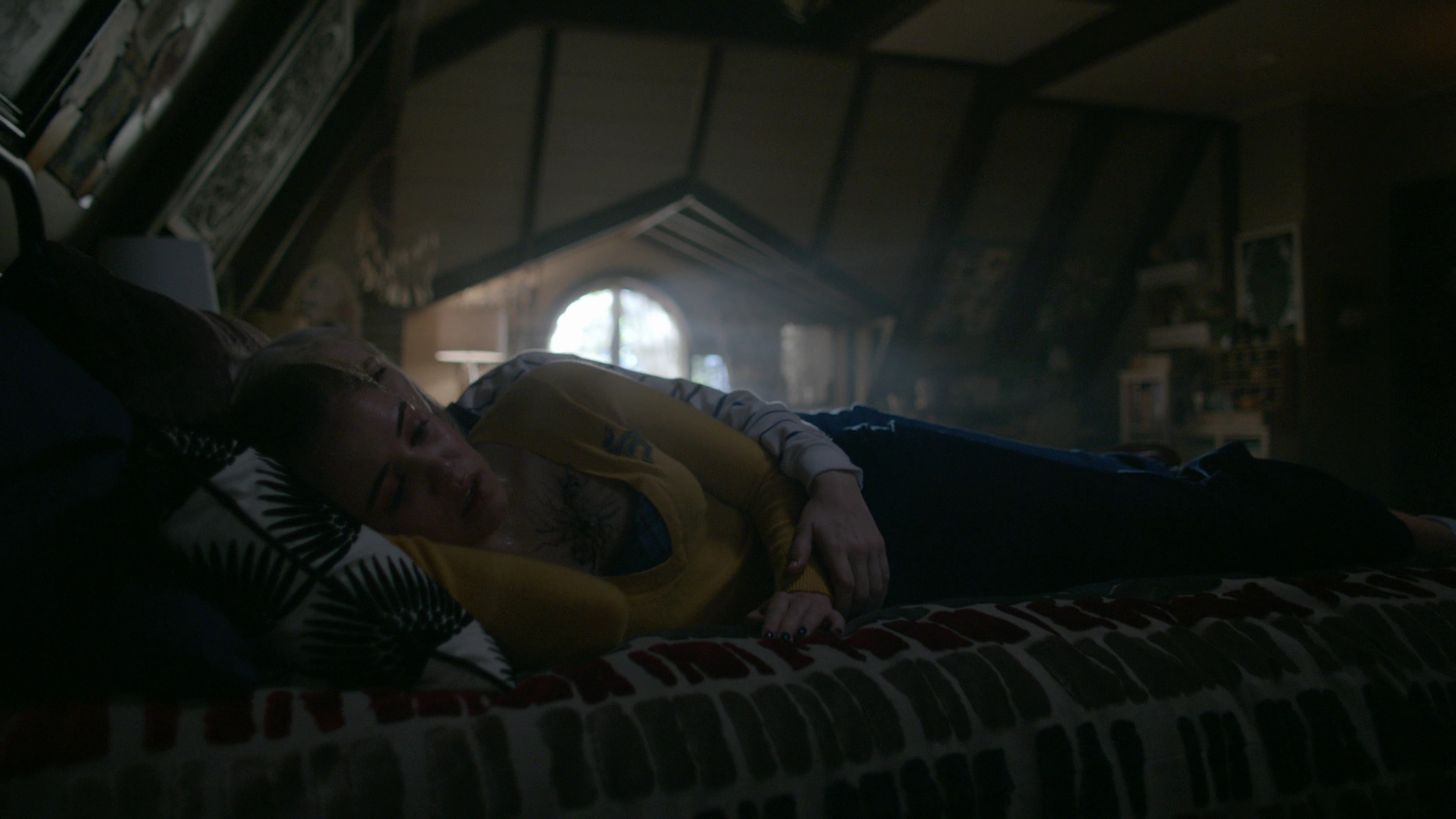 VampireDiariesWorld-dot-nl_Legacies1x16TheresAlwaysALoophole01292.jpg VampireDiariesWorld-dot-nl_Legacies1x16TheresAlwaysALoophole01292.jpg