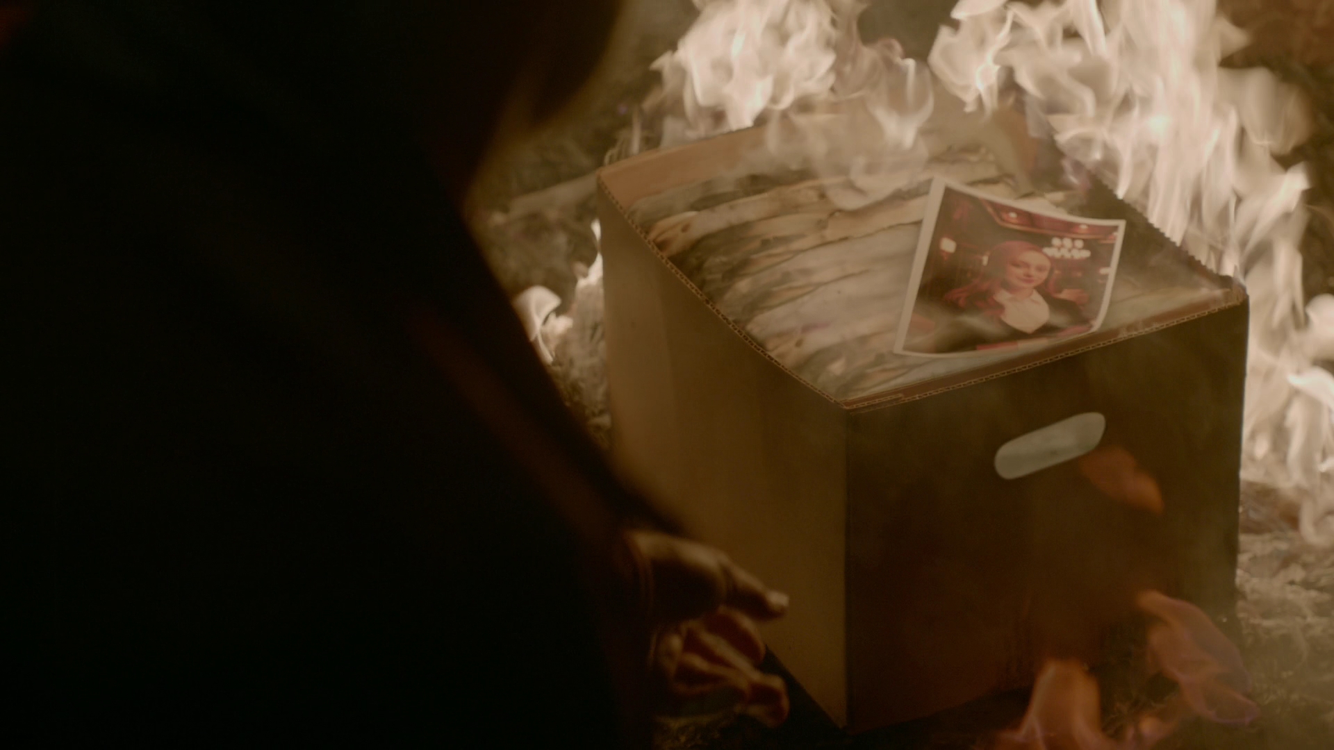 VampireDiariesWorld-dot-nl_Legacies1x16TheresAlwaysALoophole02286.jpg VampireDiariesWorld-dot-nl_Legacies1x16TheresAlwaysALoophole02286.jpg