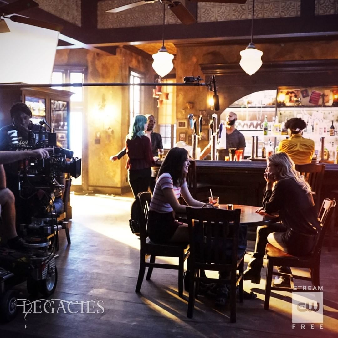 2x06-002.jpg