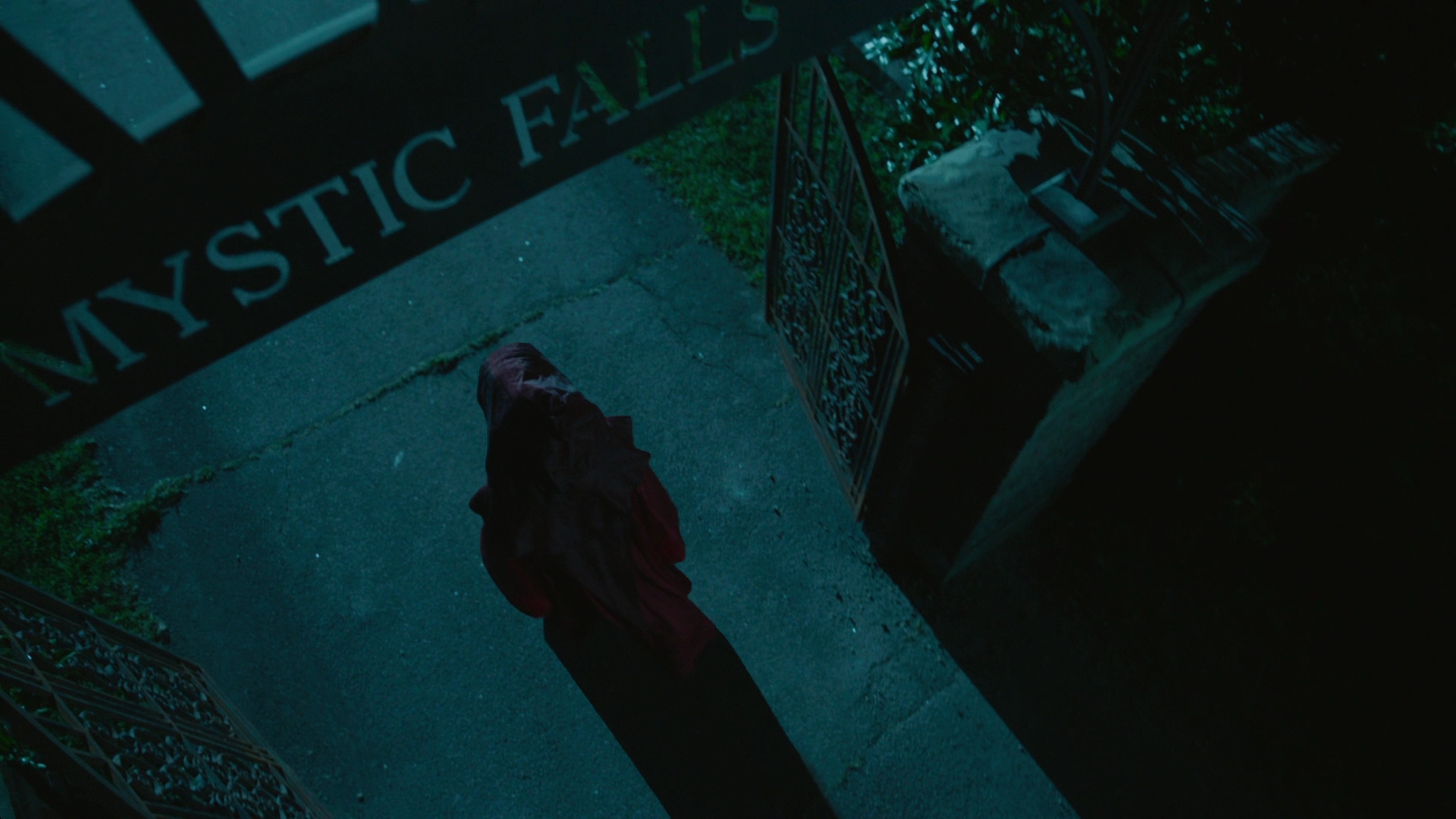 vampirediariesworld-dot-nl_Legacies2x01-IllNeverGiveUpHope02391.jpg