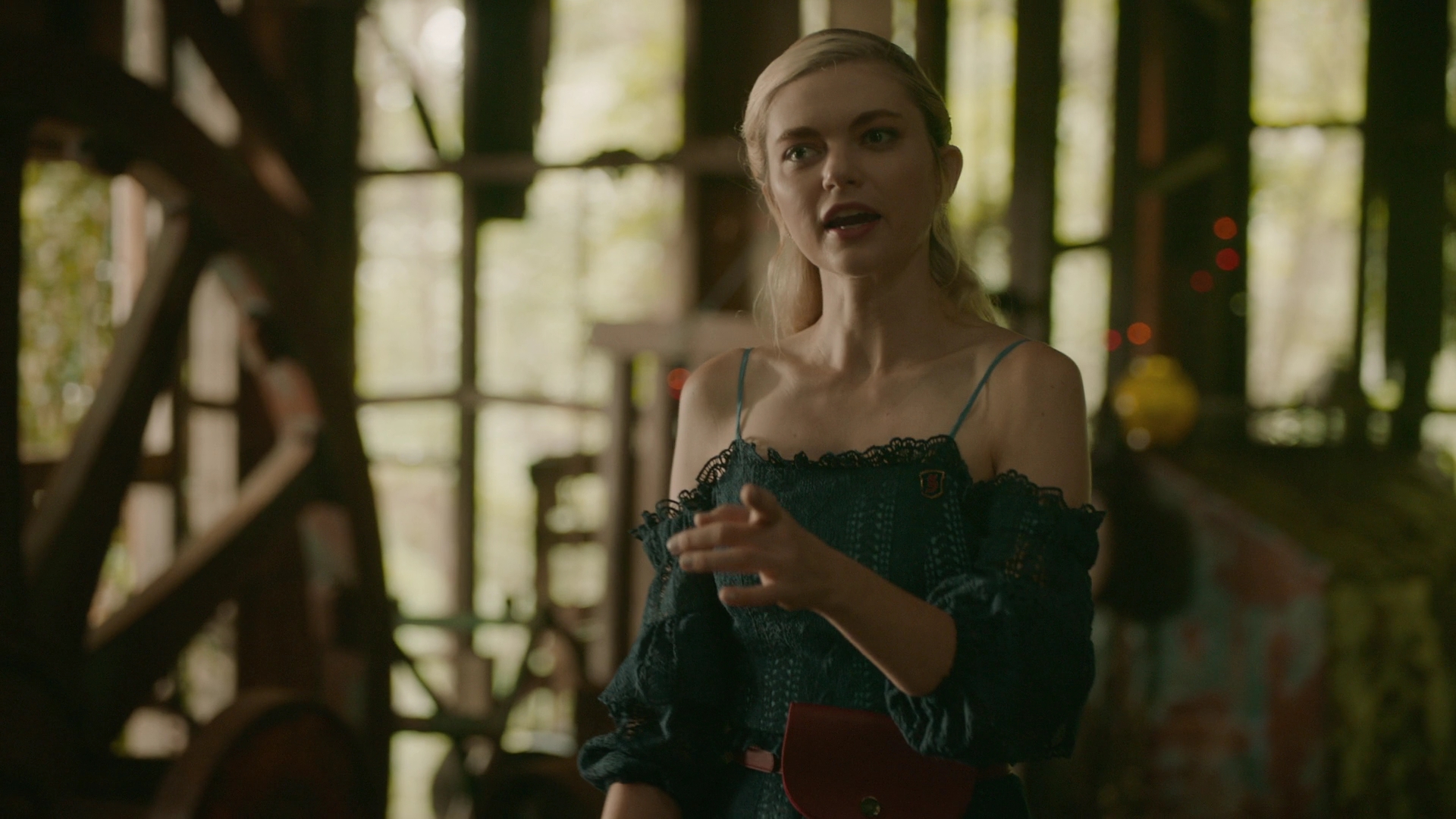 vampirediariesworld-dot-nl_Legacies2x02ThisYearWillBeDifferent01241.jpg