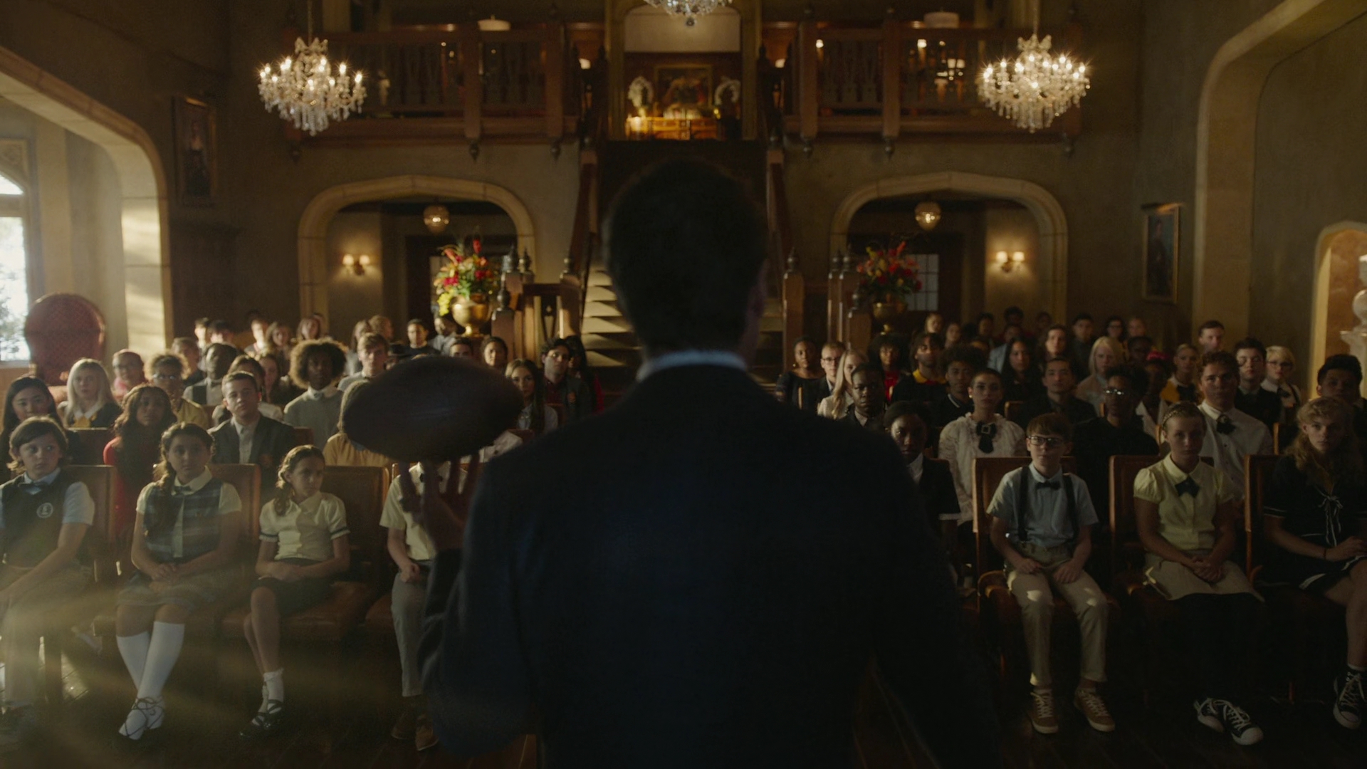 vampirediariesworld-dot-nl_Legacies2x03YouRemindMeofSomeoneIUsedtoKnow00309.jpg