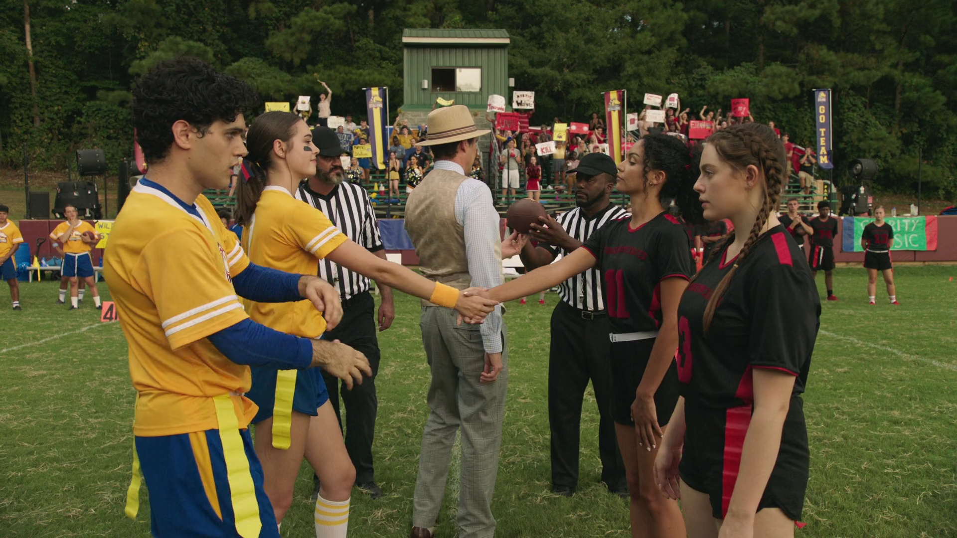 vampirediariesworld-dot-nl_Legacies2x03YouRemindMeofSomeoneIUsedtoKnow00605.jpg vampirediariesworld-dot-nl_Legacies2x03YouRemindMeofSomeoneIUsedtoKnow00605.jpg