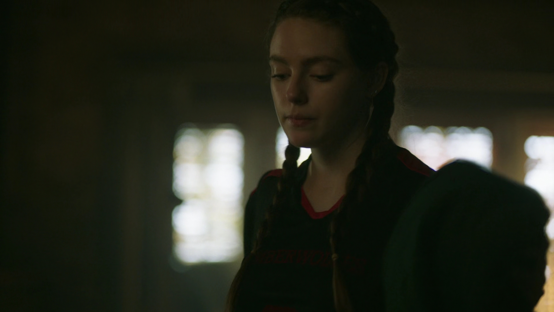 vampirediariesworld-dot-nl_Legacies2x03YouRemindMeofSomeoneIUsedtoKnow01074.jpg
